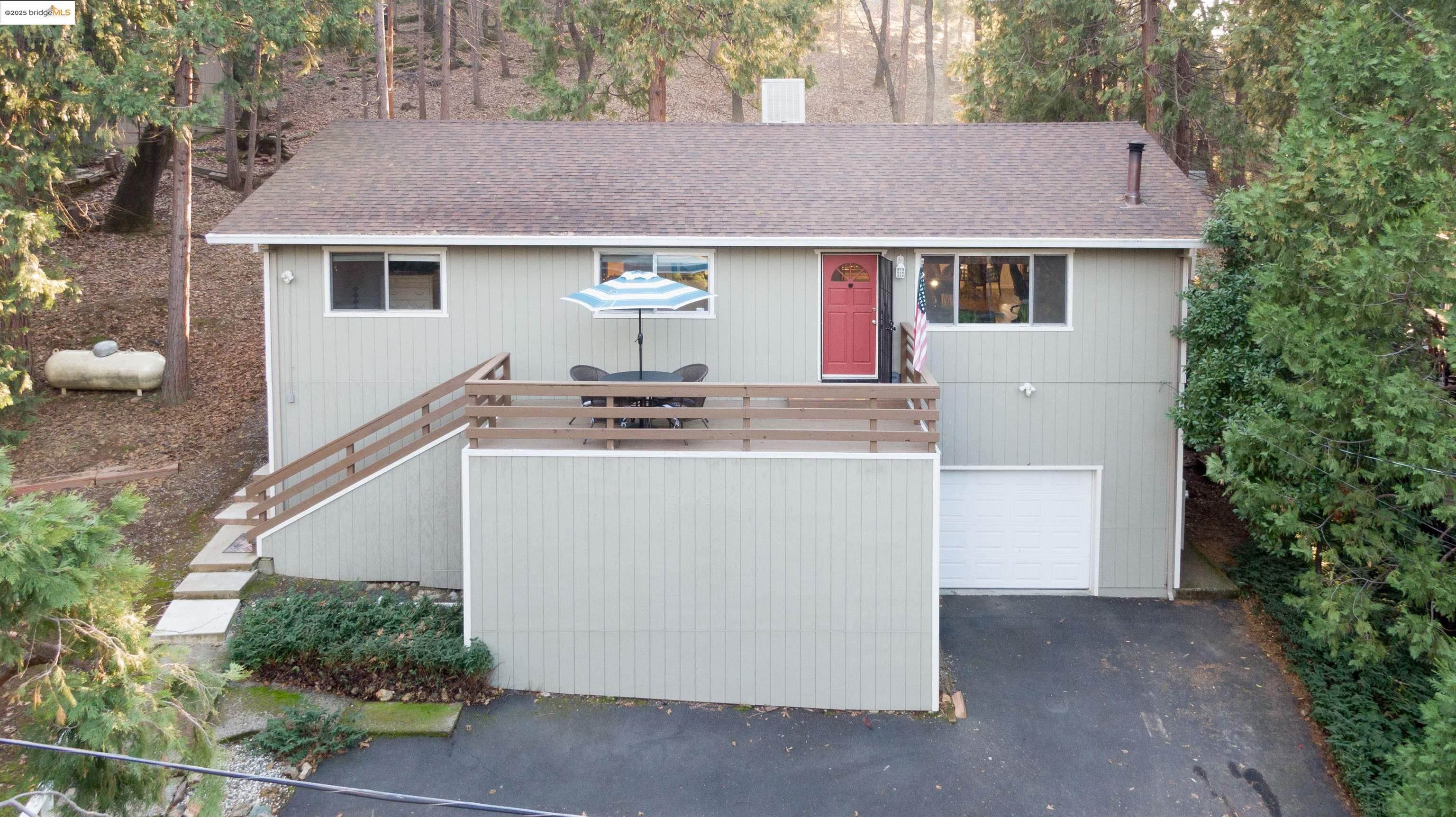 Detail Gallery Image 1 of 56 For 21410 Green Meadow Lane, Sonora,  CA 95370 - 3 Beds | 2 Baths