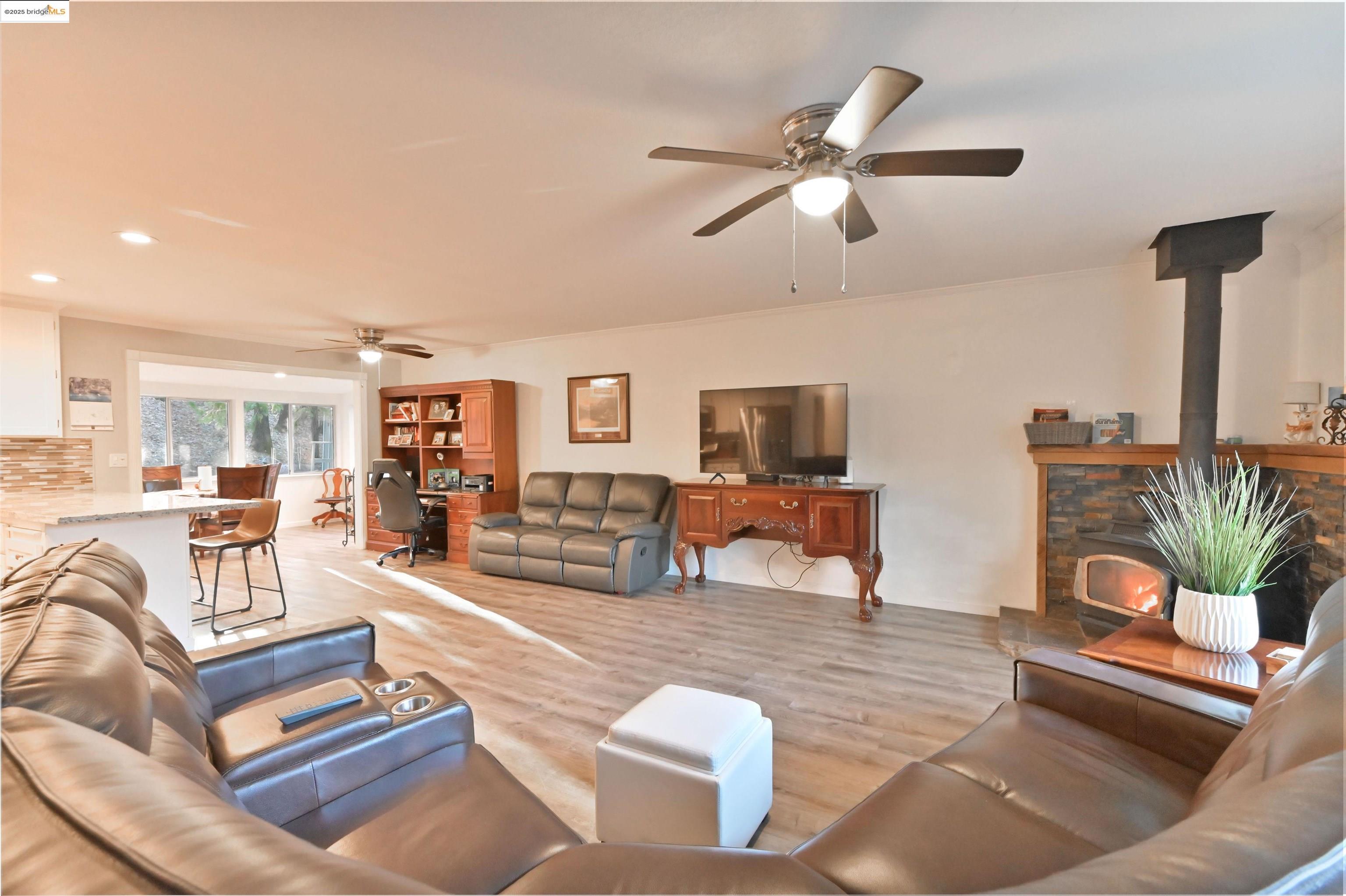 Detail Gallery Image 19 of 56 For 21410 Green Meadow Lane, Sonora,  CA 95370 - 3 Beds | 2 Baths