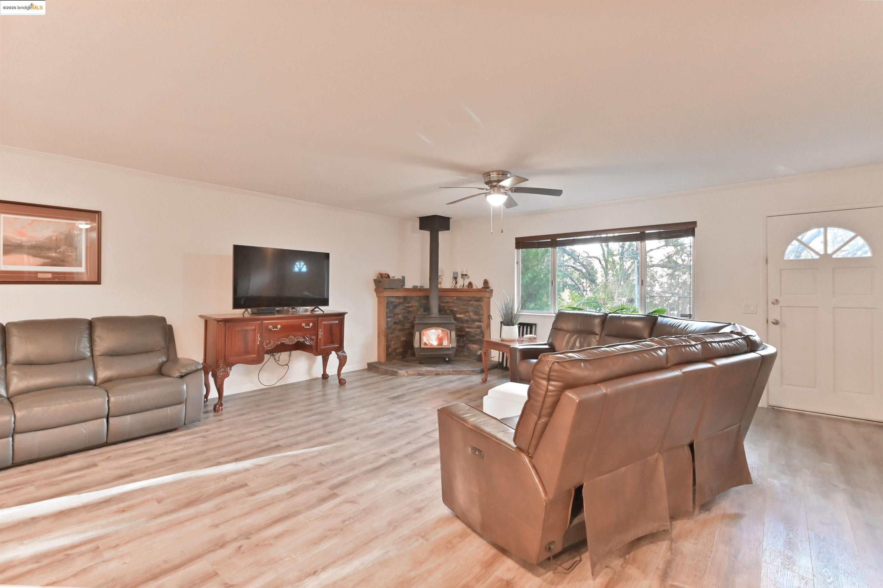 Detail Gallery Image 22 of 56 For 21410 Green Meadow Lane, Sonora,  CA 95370 - 3 Beds | 2 Baths