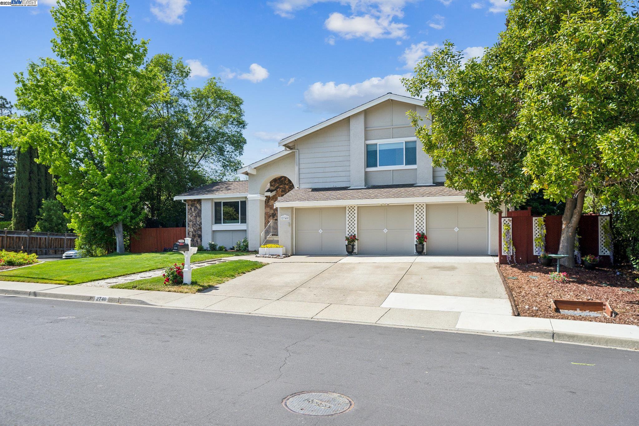 Detail Gallery Image 2 of 60 For 2740 Mohawk Cir, San Ramon,  CA 94583 - 4 Beds | 3 Baths