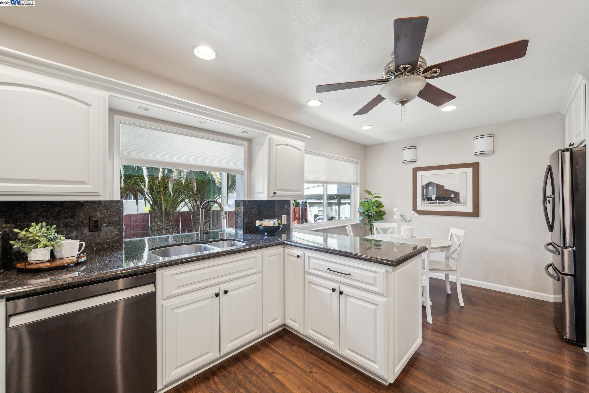 Detail Gallery Image 13 of 60 For 2740 Mohawk Cir, San Ramon,  CA 94583 - 4 Beds | 3 Baths