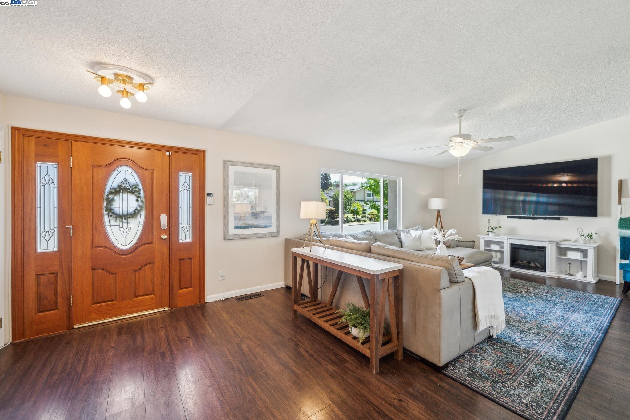 Detail Gallery Image 6 of 60 For 2740 Mohawk Cir, San Ramon,  CA 94583 - 4 Beds | 3 Baths