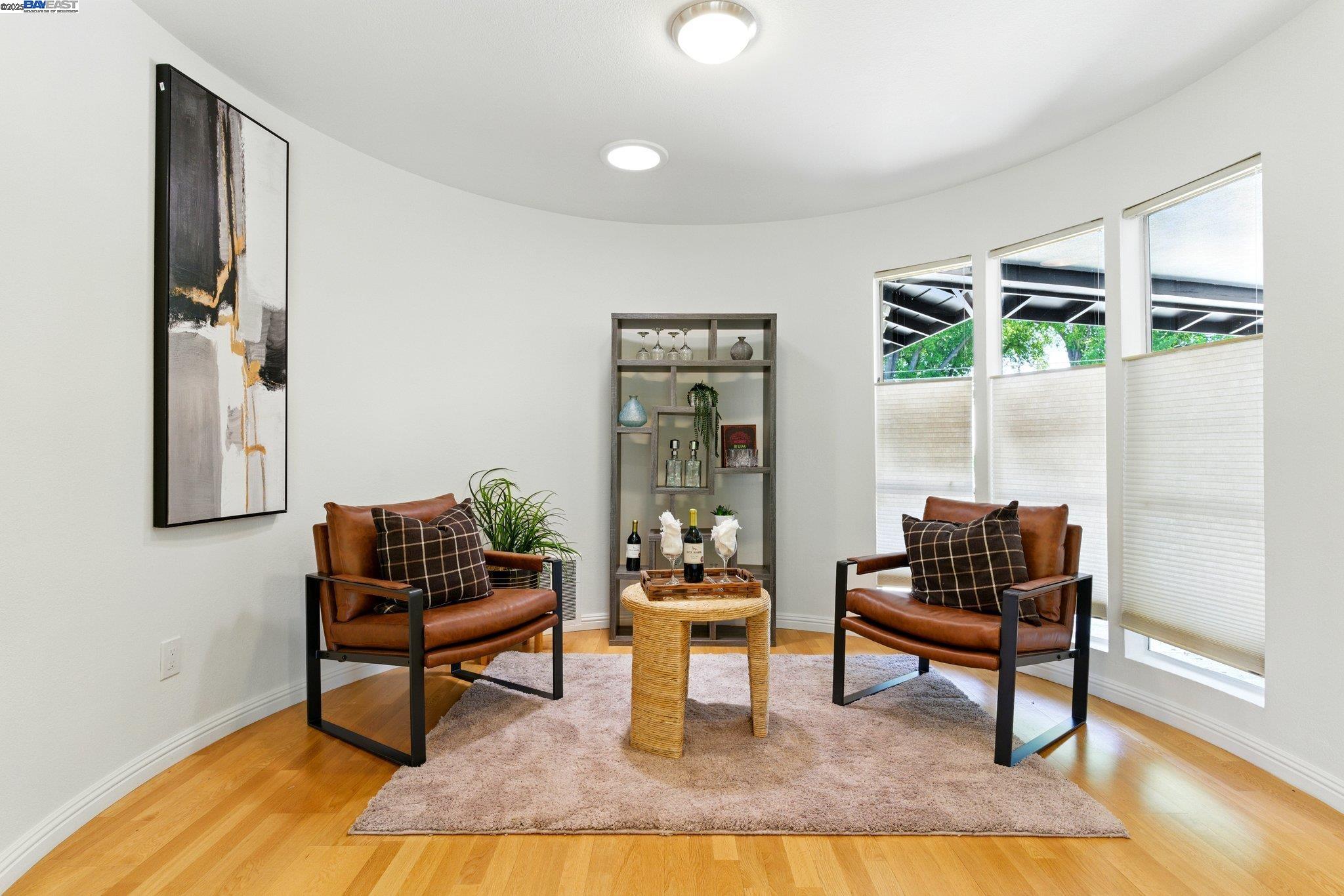Detail Gallery Image 22 of 57 For 100 Country Club Dr, Novato,  CA 94949 - 3 Beds | 2/1 Baths