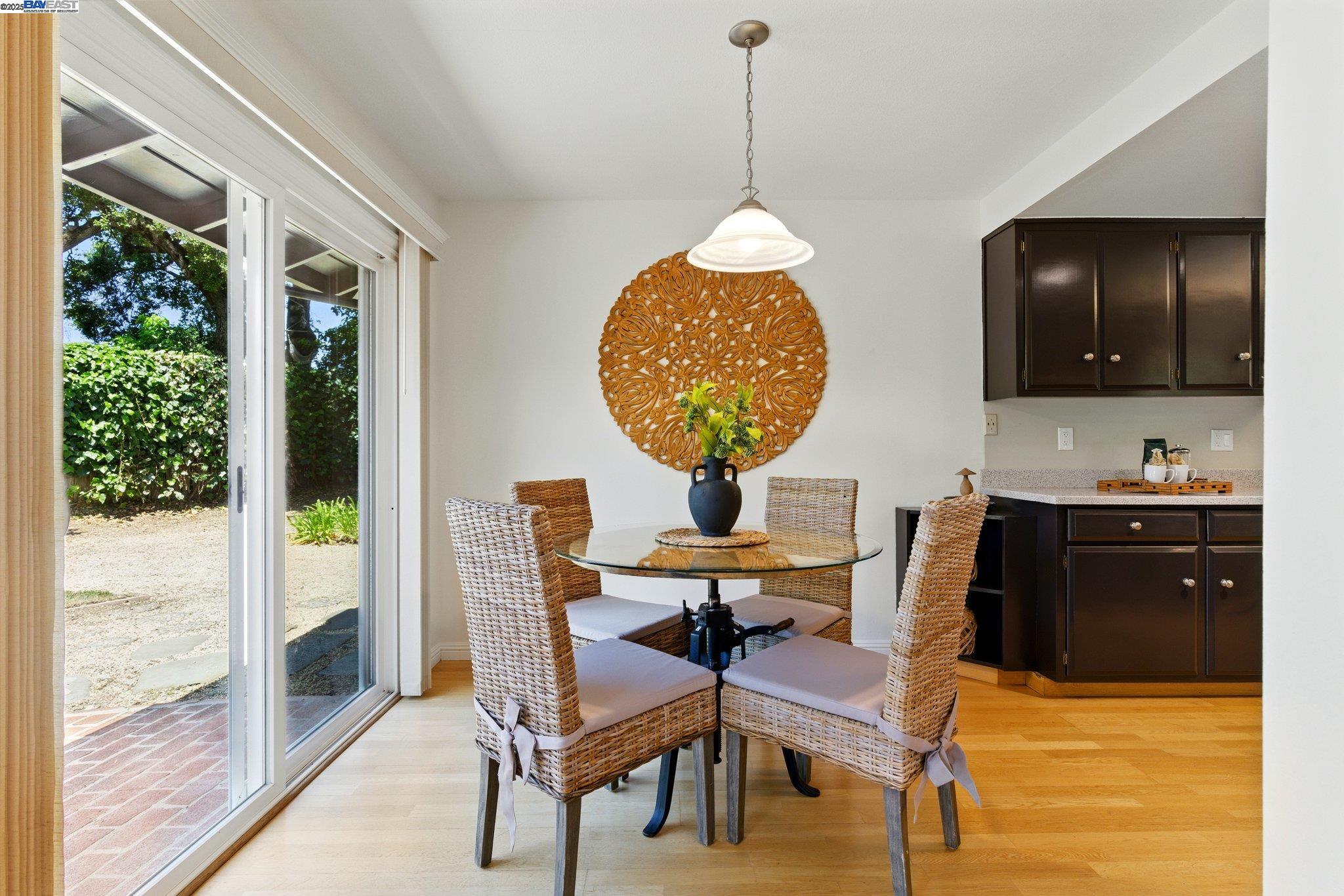 Detail Gallery Image 29 of 57 For 100 Country Club Dr, Novato,  CA 94949 - 3 Beds | 2/1 Baths