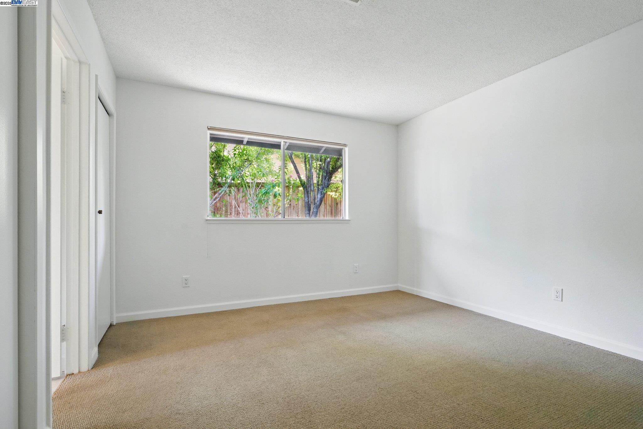 Detail Gallery Image 33 of 57 For 100 Country Club Dr, Novato,  CA 94949 - 3 Beds | 2/1 Baths