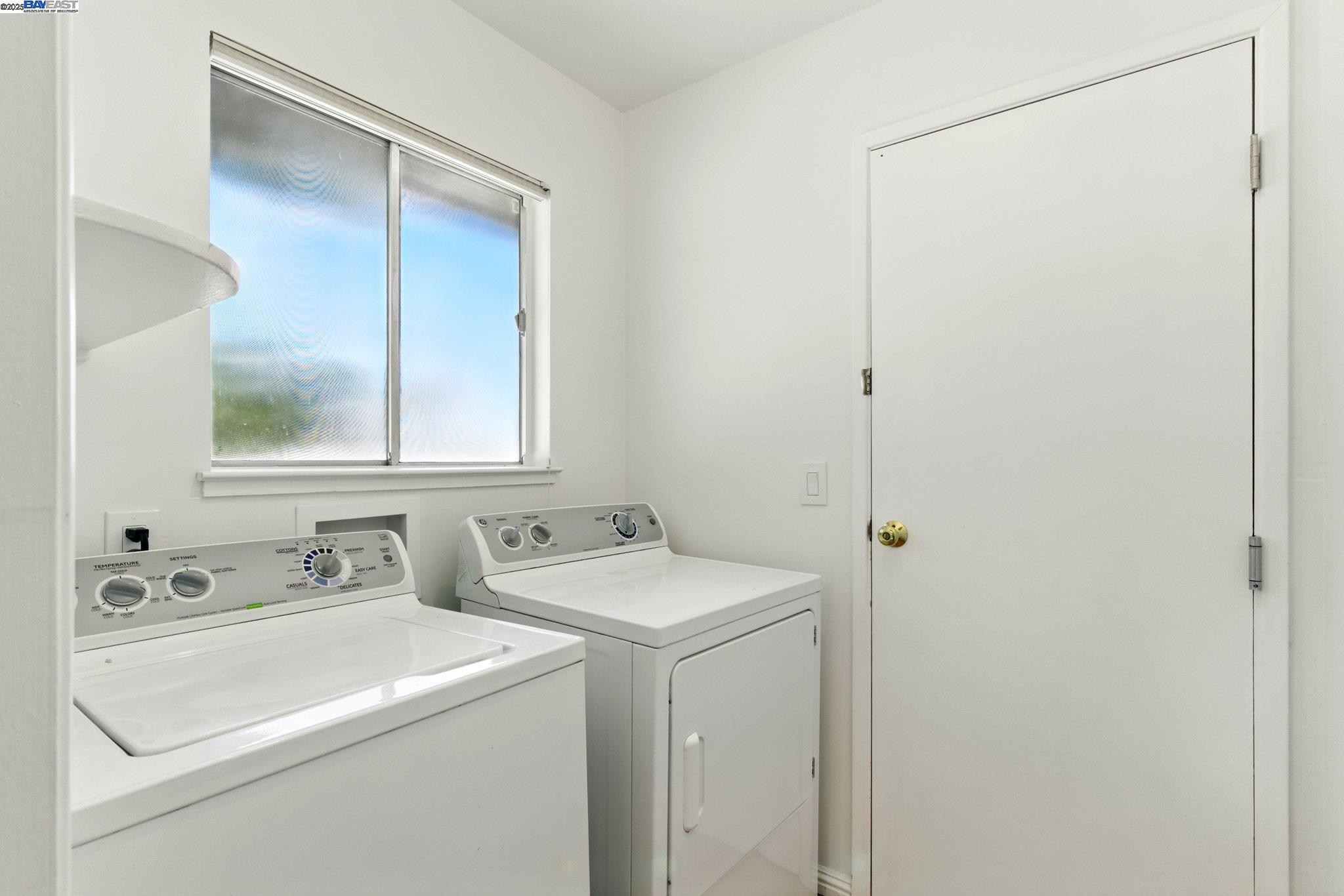 Detail Gallery Image 35 of 57 For 100 Country Club Dr, Novato,  CA 94949 - 3 Beds | 2/1 Baths