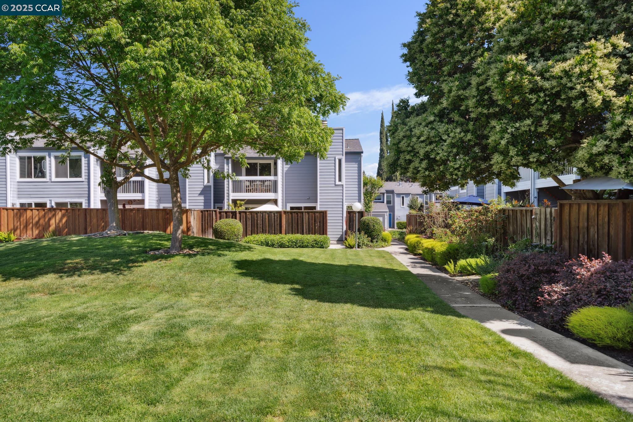 Photo #27: 41098233 Listing: Photo #27