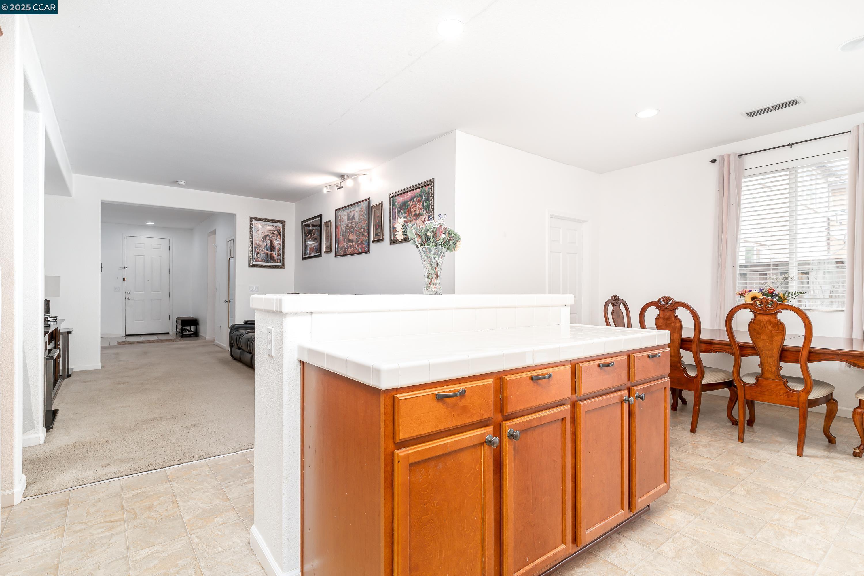 Detail Gallery Image 17 of 42 For 16306 Pony Express Way, Lathrop,  CA 95330 - 3 Beds | 2 Baths