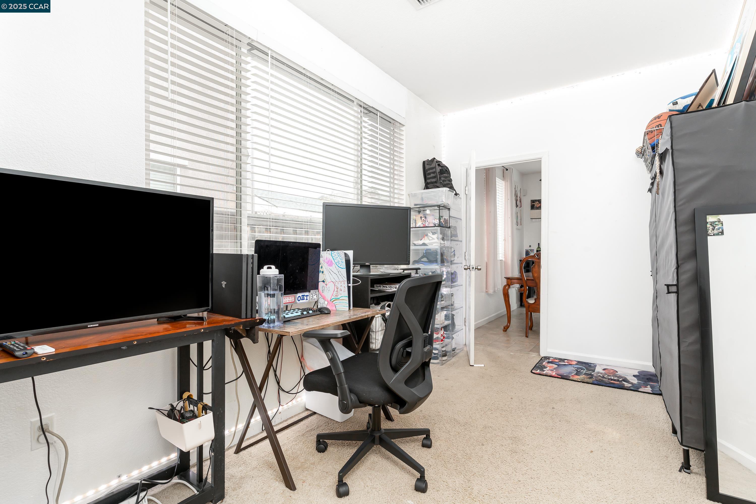 Detail Gallery Image 30 of 42 For 16306 Pony Express Way, Lathrop,  CA 95330 - 3 Beds | 2 Baths