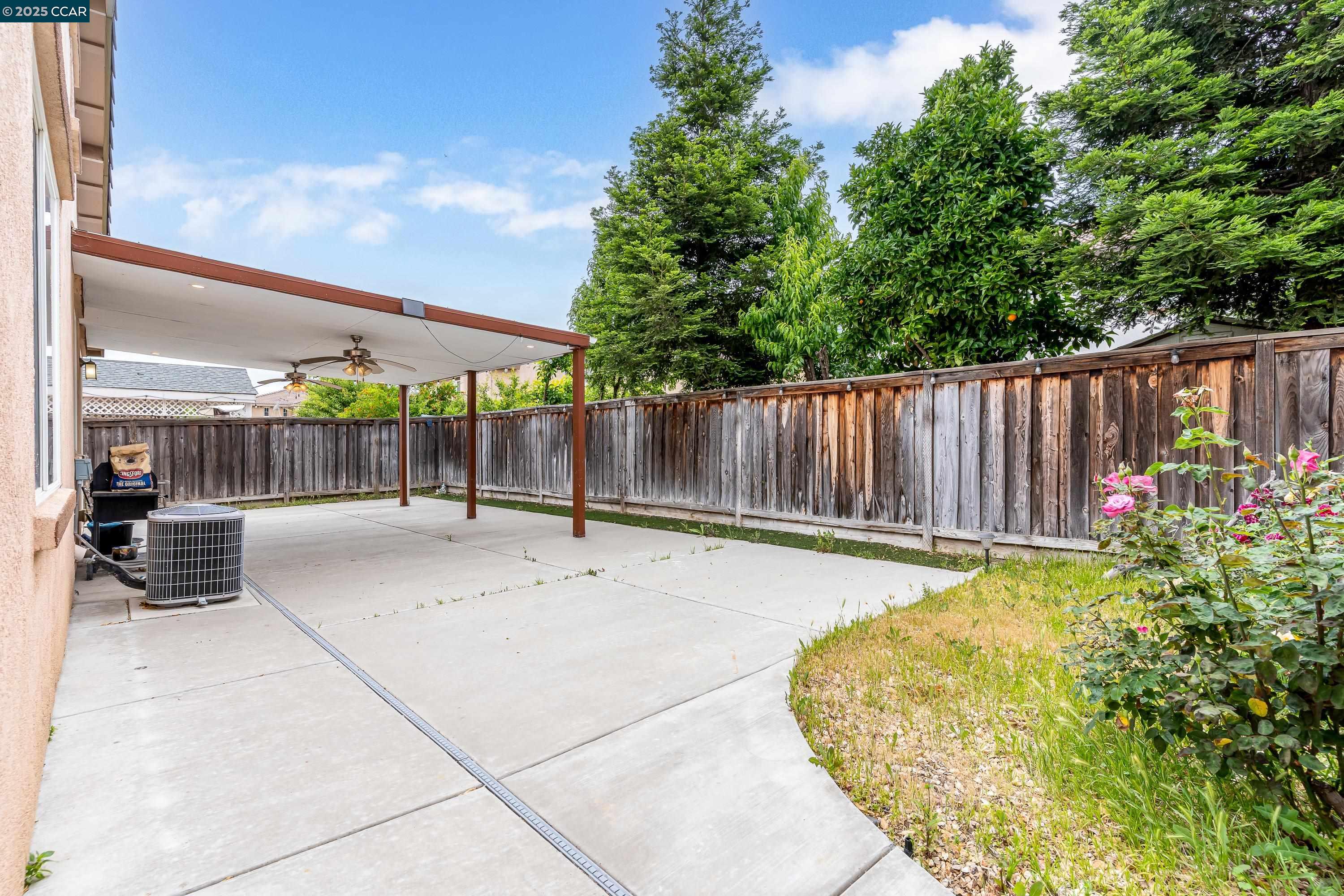Detail Gallery Image 39 of 42 For 16306 Pony Express Way, Lathrop,  CA 95330 - 3 Beds | 2 Baths