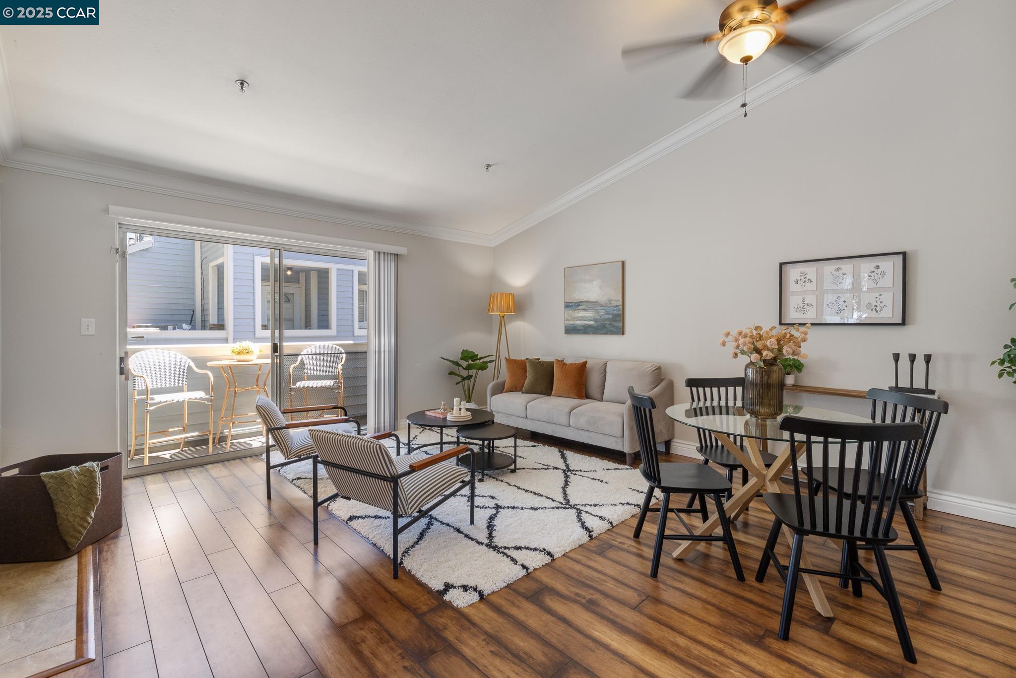 Detail Gallery Image 2 of 26 For 4540 Melody Dr #C,  Concord,  CA 94521 - 2 Beds | 2 Baths