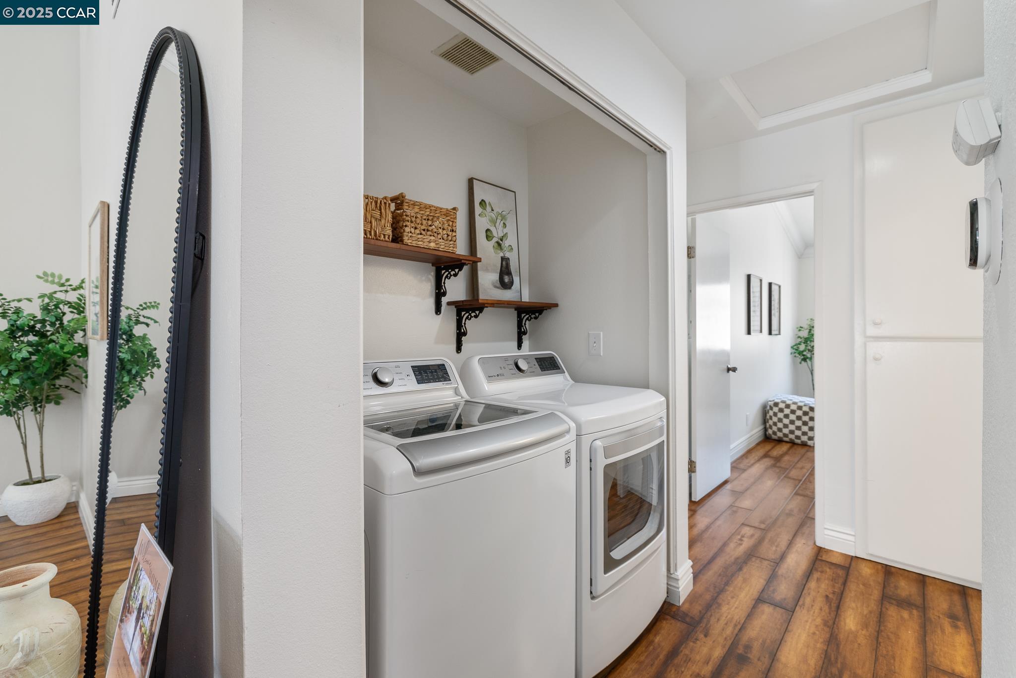 Detail Gallery Image 6 of 26 For 4540 Melody Dr #C,  Concord,  CA 94521 - 2 Beds | 2 Baths