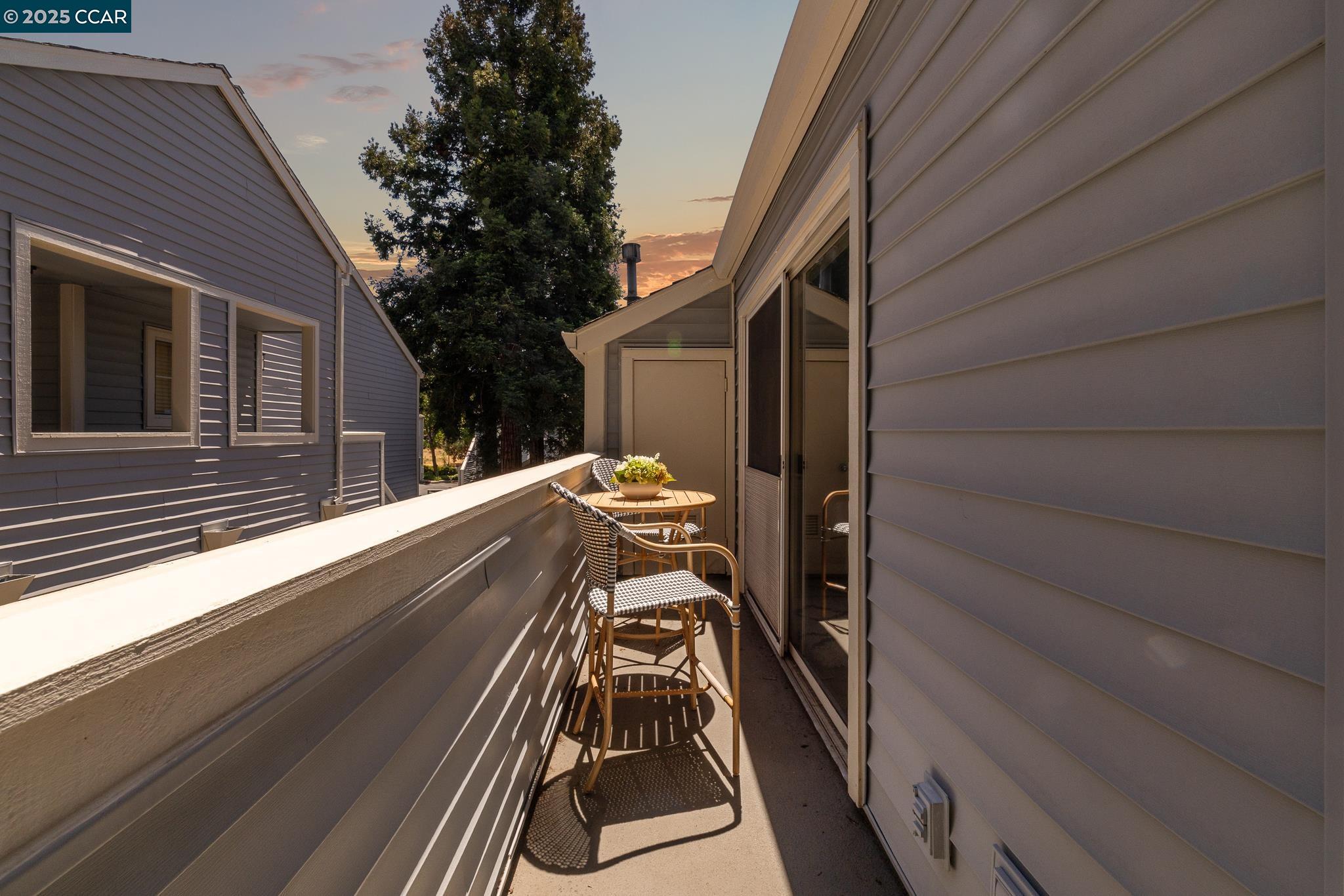 Detail Gallery Image 10 of 26 For 4540 Melody Dr #C,  Concord,  CA 94521 - 2 Beds | 2 Baths