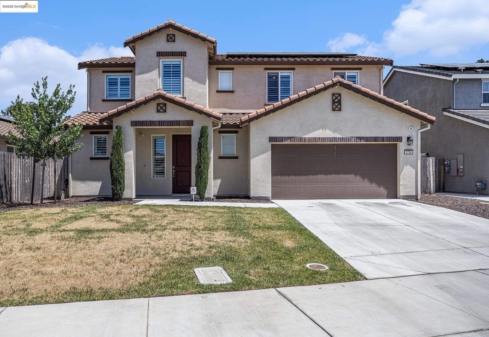 Detail Gallery Image 1 of 29 For 1734 Bonnard Way, Lodi,  CA 95242 - 5 Beds | 3/1 Baths