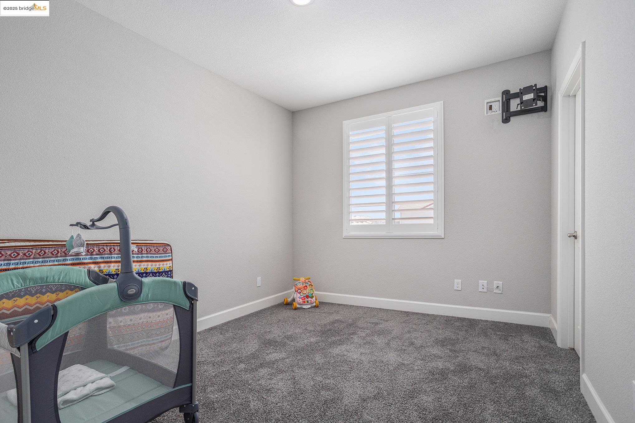 Detail Gallery Image 19 of 29 For 1734 Bonnard Way, Lodi,  CA 95242 - 5 Beds | 3/1 Baths
