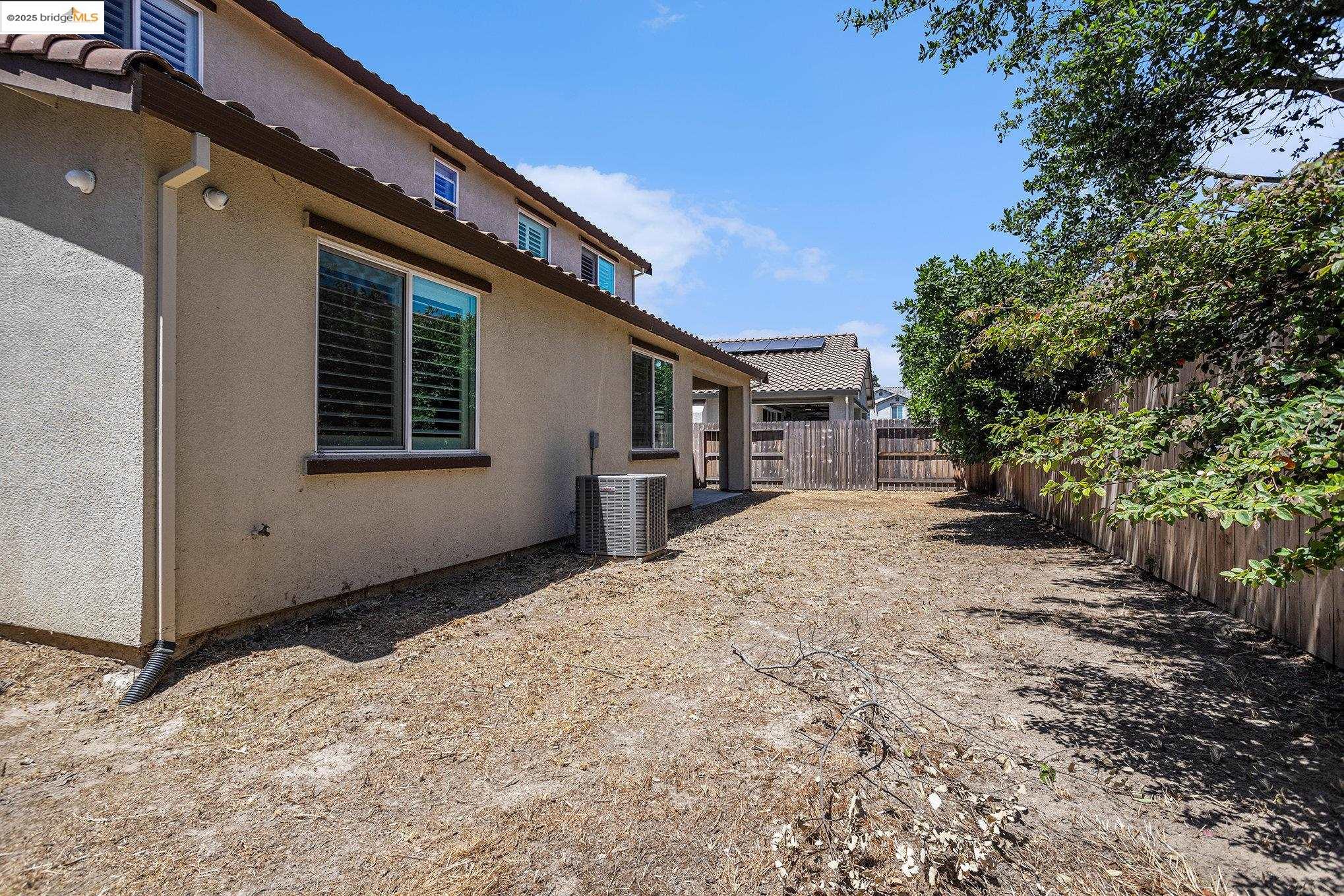 Detail Gallery Image 28 of 29 For 1734 Bonnard Way, Lodi,  CA 95242 - 5 Beds | 3/1 Baths