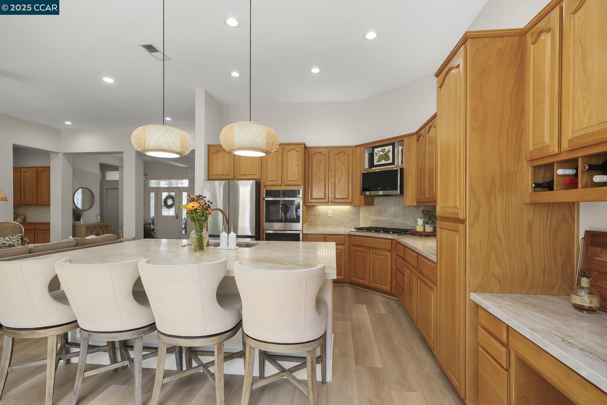 Detail Gallery Image 14 of 39 For 346 Gladstone Dr, Brentwood,  CA 94513 - 3 Beds | 2/1 Baths