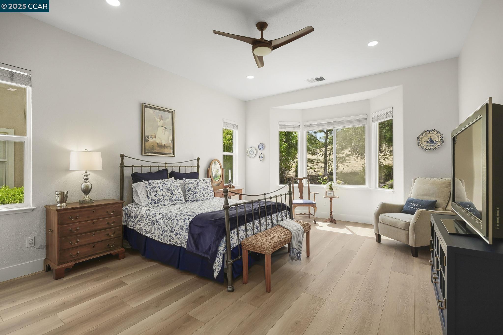 Detail Gallery Image 19 of 39 For 346 Gladstone Dr, Brentwood,  CA 94513 - 3 Beds | 2/1 Baths