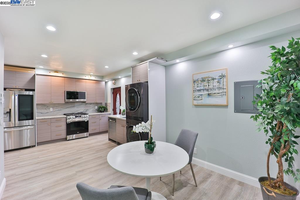 Detail Gallery Image 23 of 56 For 294 Rosado Rd, Fremont,  CA 94539 - 4 Beds | 2/1 Baths