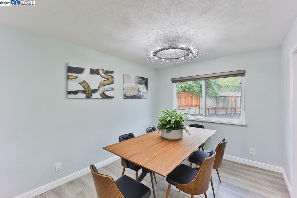 Detail Gallery Image 9 of 56 For 294 Rosado Rd, Fremont,  CA 94539 - 4 Beds | 2/1 Baths