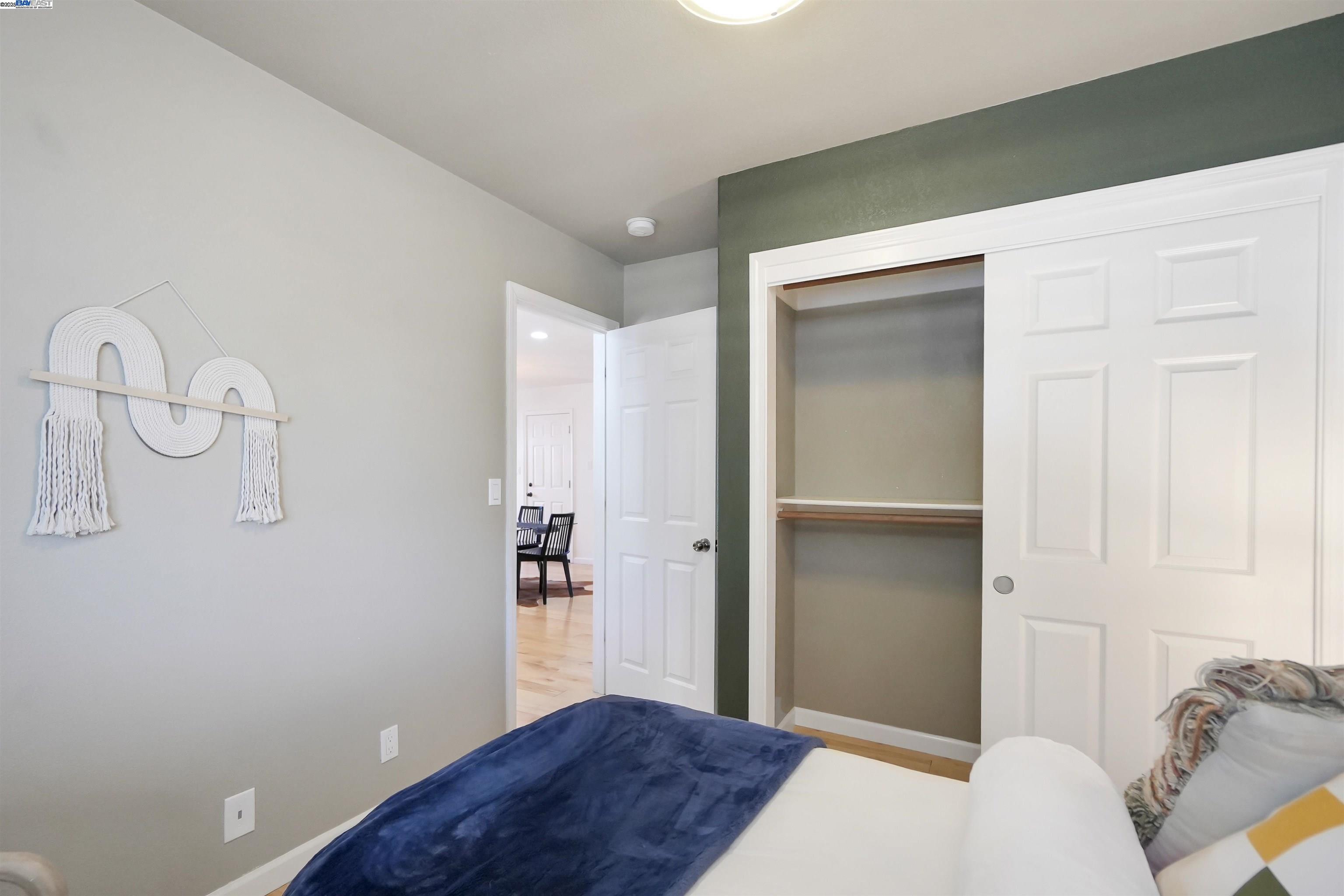 Detail Gallery Image 18 of 43 For 17233 via La Jolla, San Lorenzo,  CA 94580 - 3 Beds | 2 Baths