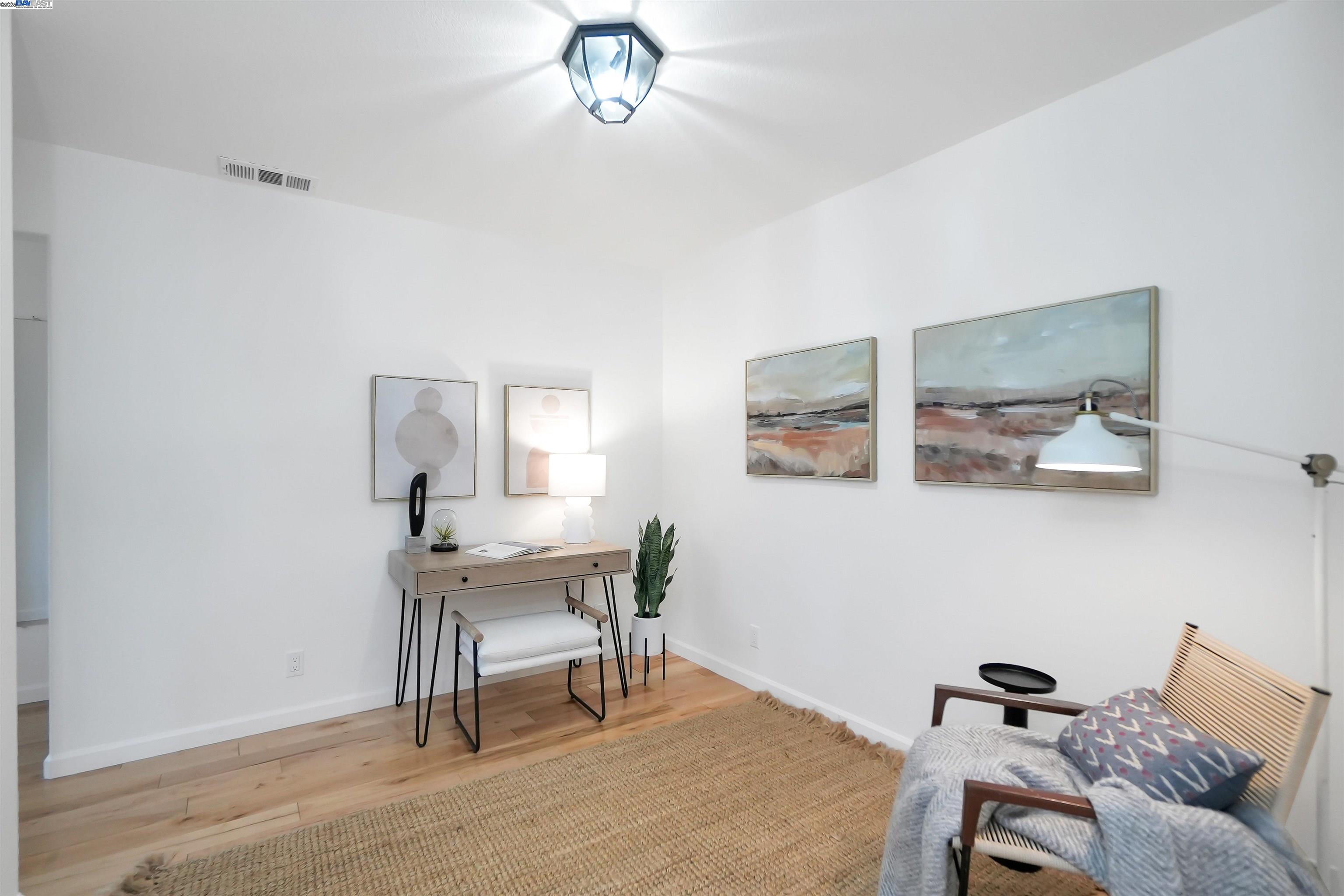 Detail Gallery Image 22 of 43 For 17233 via La Jolla, San Lorenzo,  CA 94580 - 3 Beds | 2 Baths