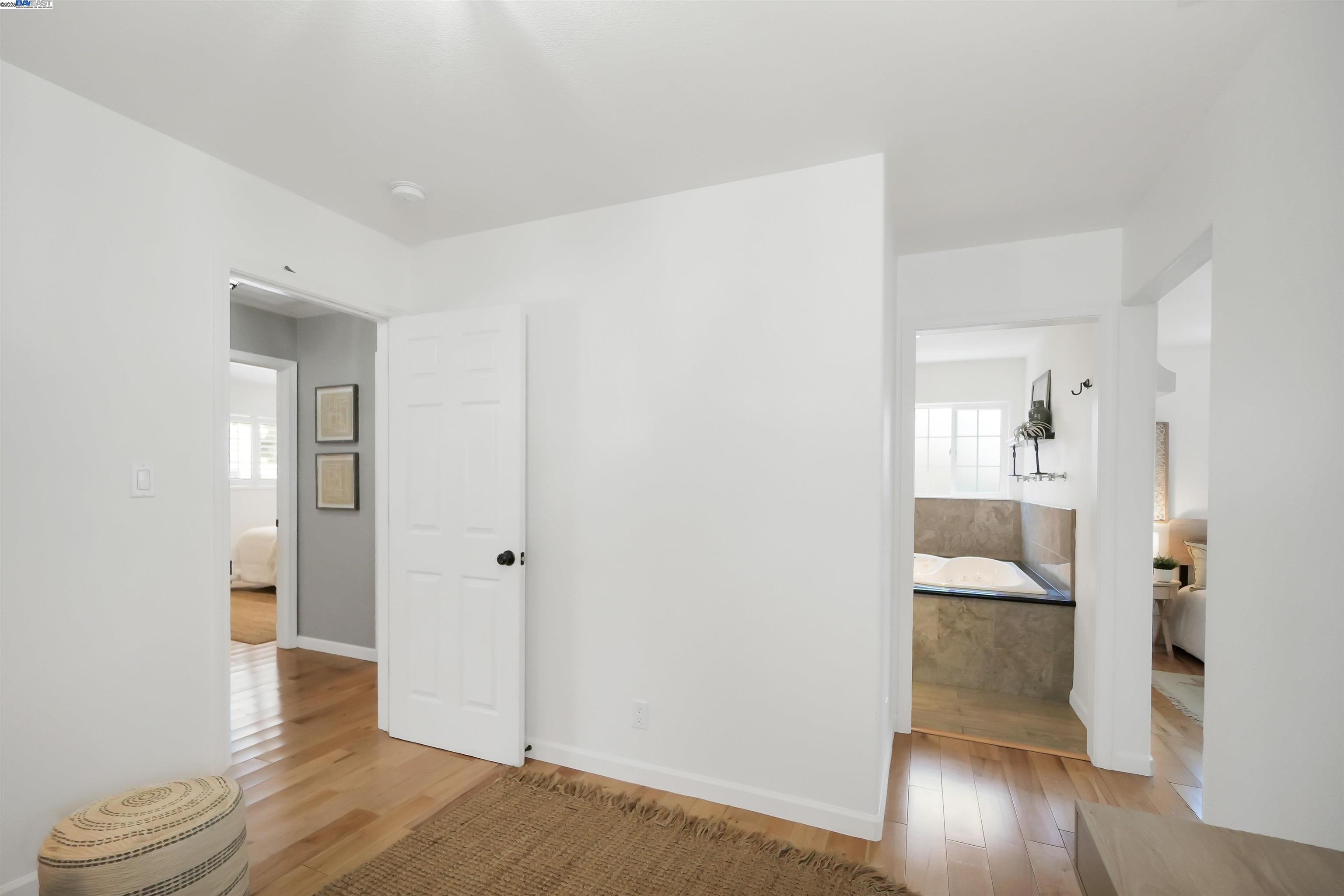 Detail Gallery Image 23 of 43 For 17233 via La Jolla, San Lorenzo,  CA 94580 - 3 Beds | 2 Baths