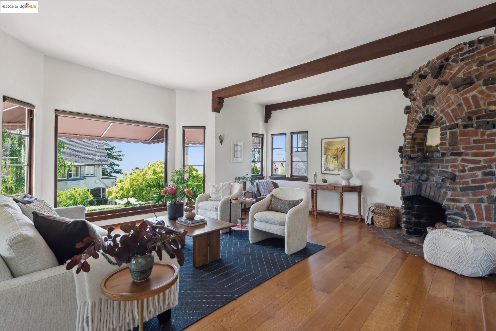 Detail Gallery Image 14 of 60 For 774 Spruce St, Berkeley,  CA 94707 - 3 Beds | 2 Baths