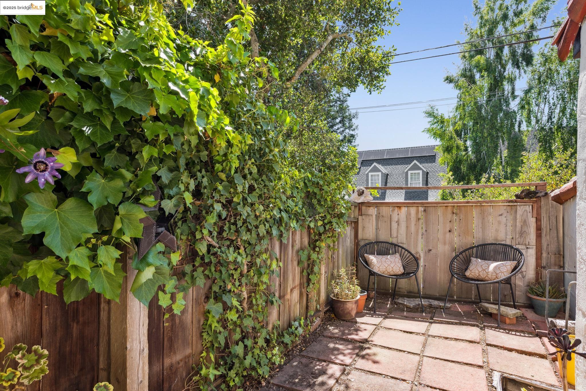 Detail Gallery Image 55 of 60 For 774 Spruce St, Berkeley,  CA 94707 - 3 Beds | 2 Baths