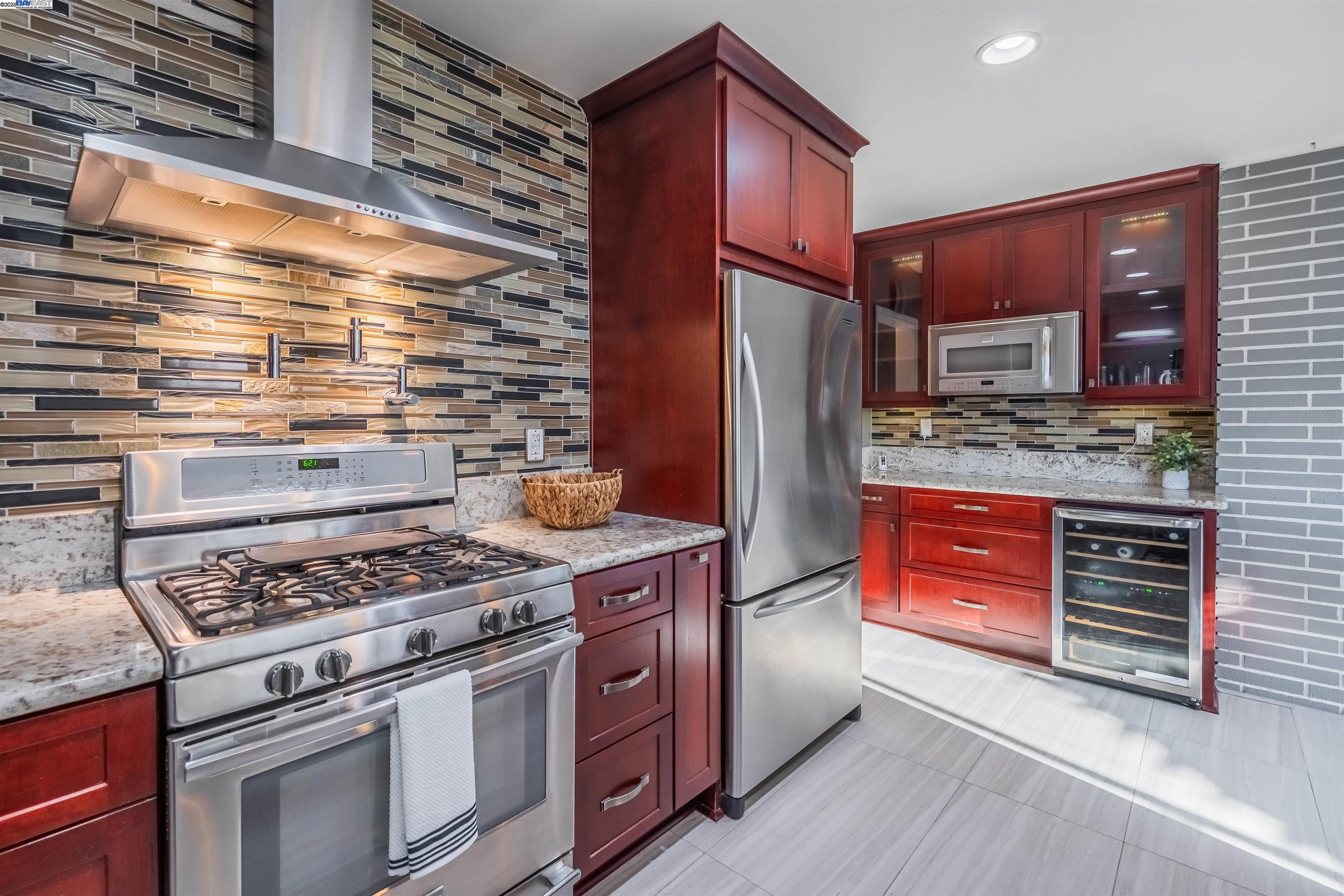 Detail Gallery Image 13 of 39 For 1651 W El Portal Dr, La Habra,  CA 90631 - 3 Beds | 2 Baths