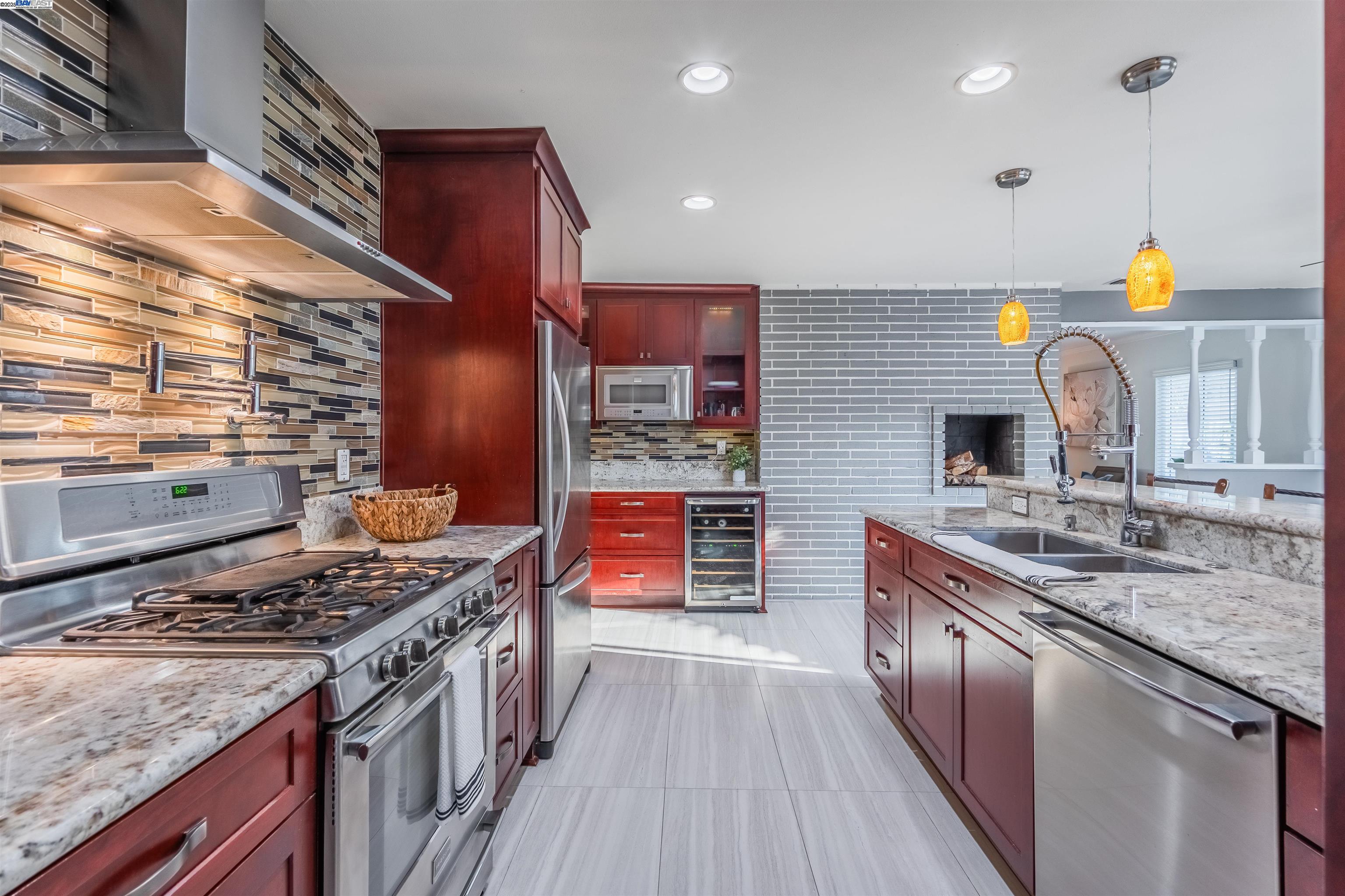 Detail Gallery Image 14 of 39 For 1651 W El Portal Dr, La Habra,  CA 90631 - 3 Beds | 2 Baths