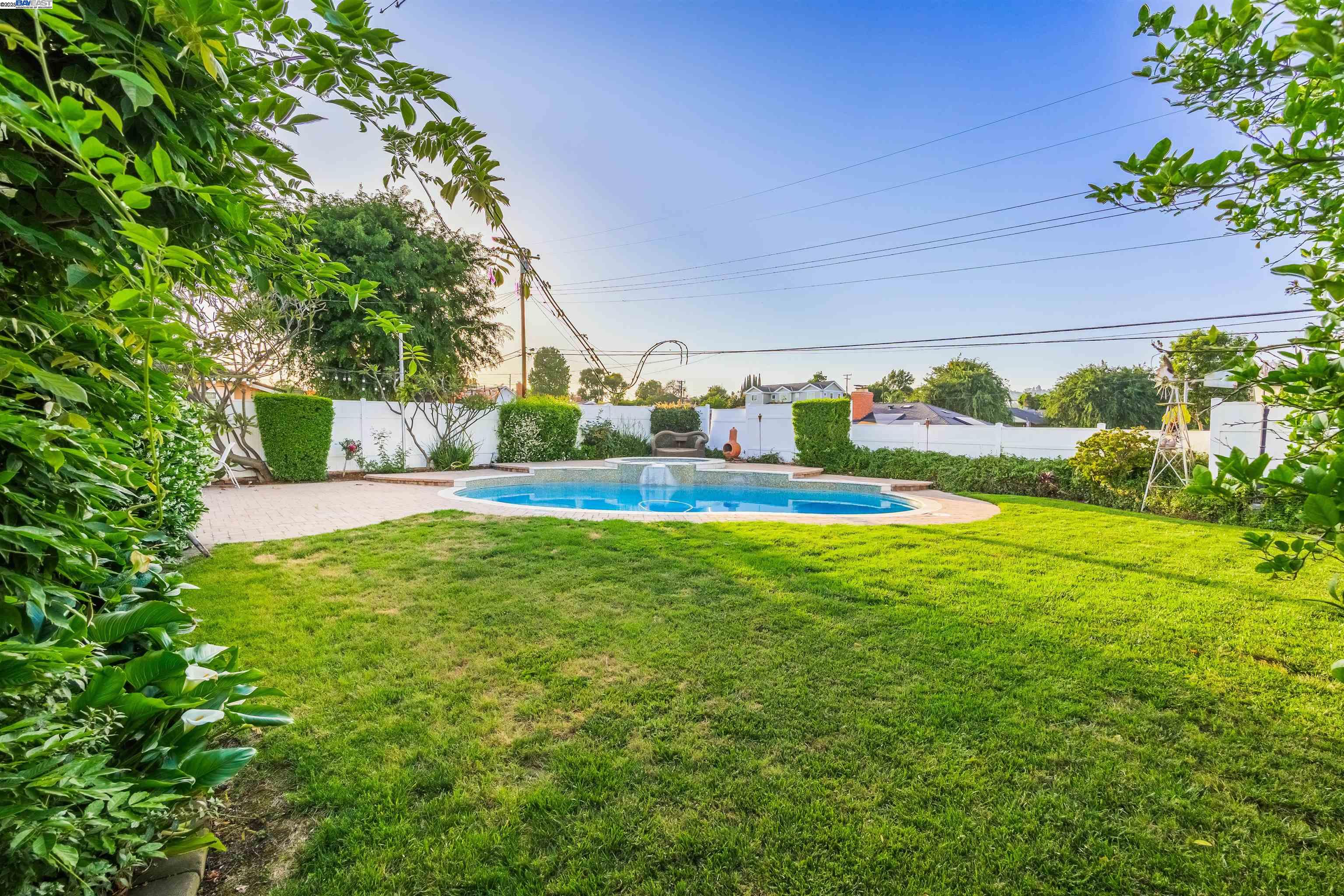 Detail Gallery Image 30 of 39 For 1651 W El Portal Dr, La Habra,  CA 90631 - 3 Beds | 2 Baths