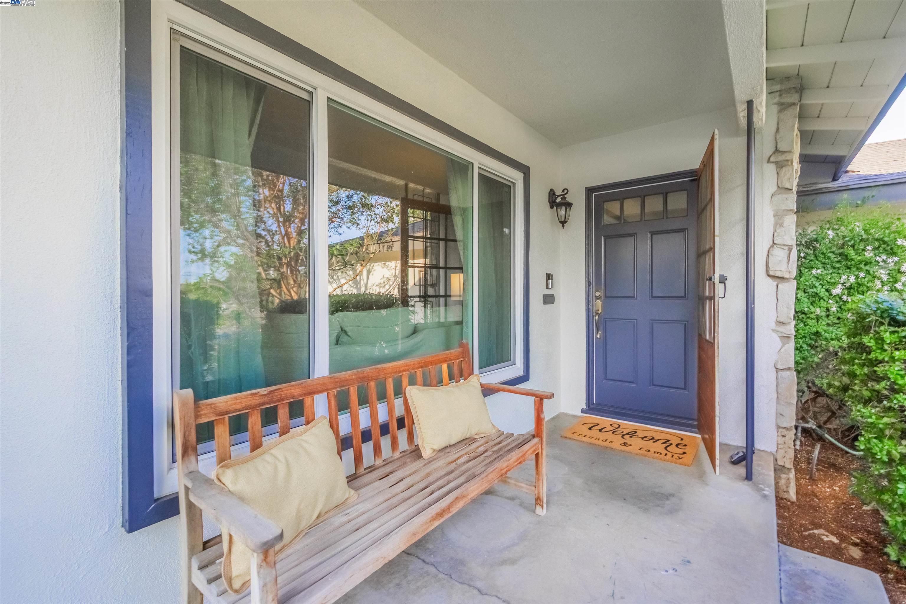 Detail Gallery Image 5 of 39 For 1651 W El Portal Dr, La Habra,  CA 90631 - 3 Beds | 2 Baths