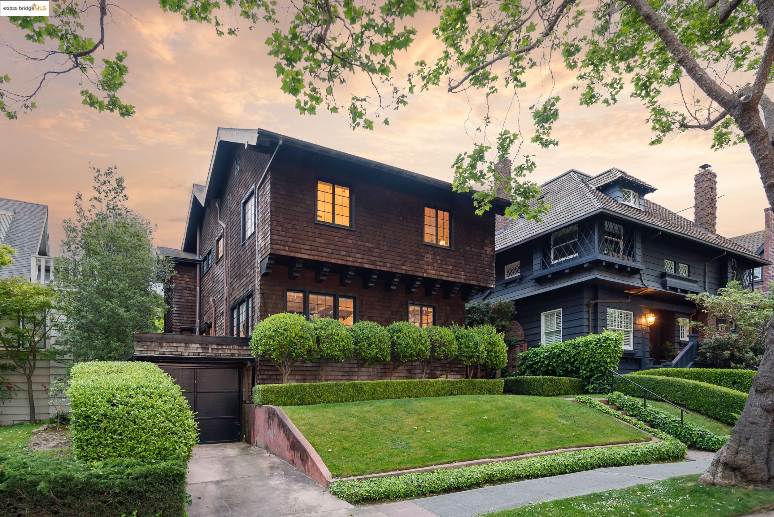 Detail Gallery Image 1 of 33 For 108 Bonita Ave, Piedmont,  CA 94611 - 4 Beds | 3 Baths