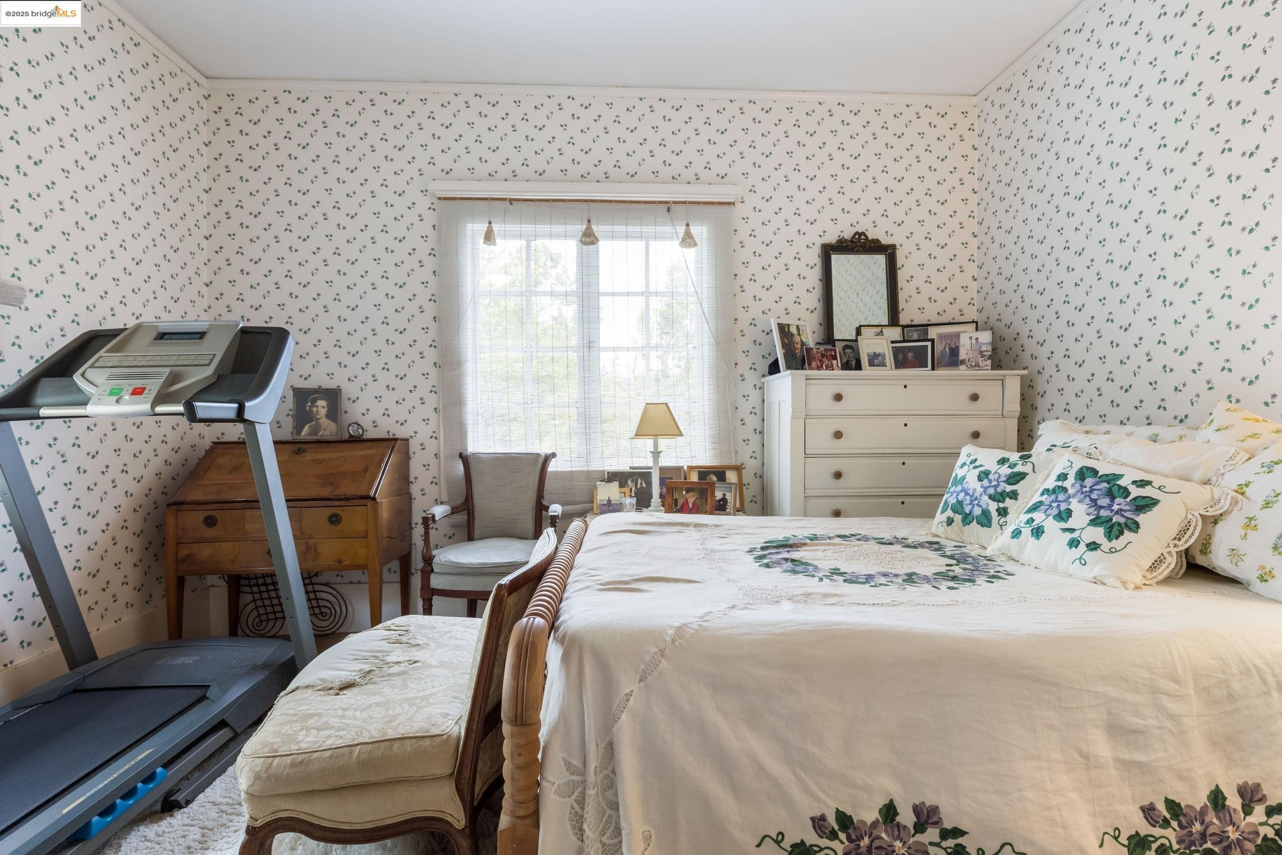 Detail Gallery Image 27 of 33 For 108 Bonita Ave, Piedmont,  CA 94611 - 4 Beds | 3 Baths