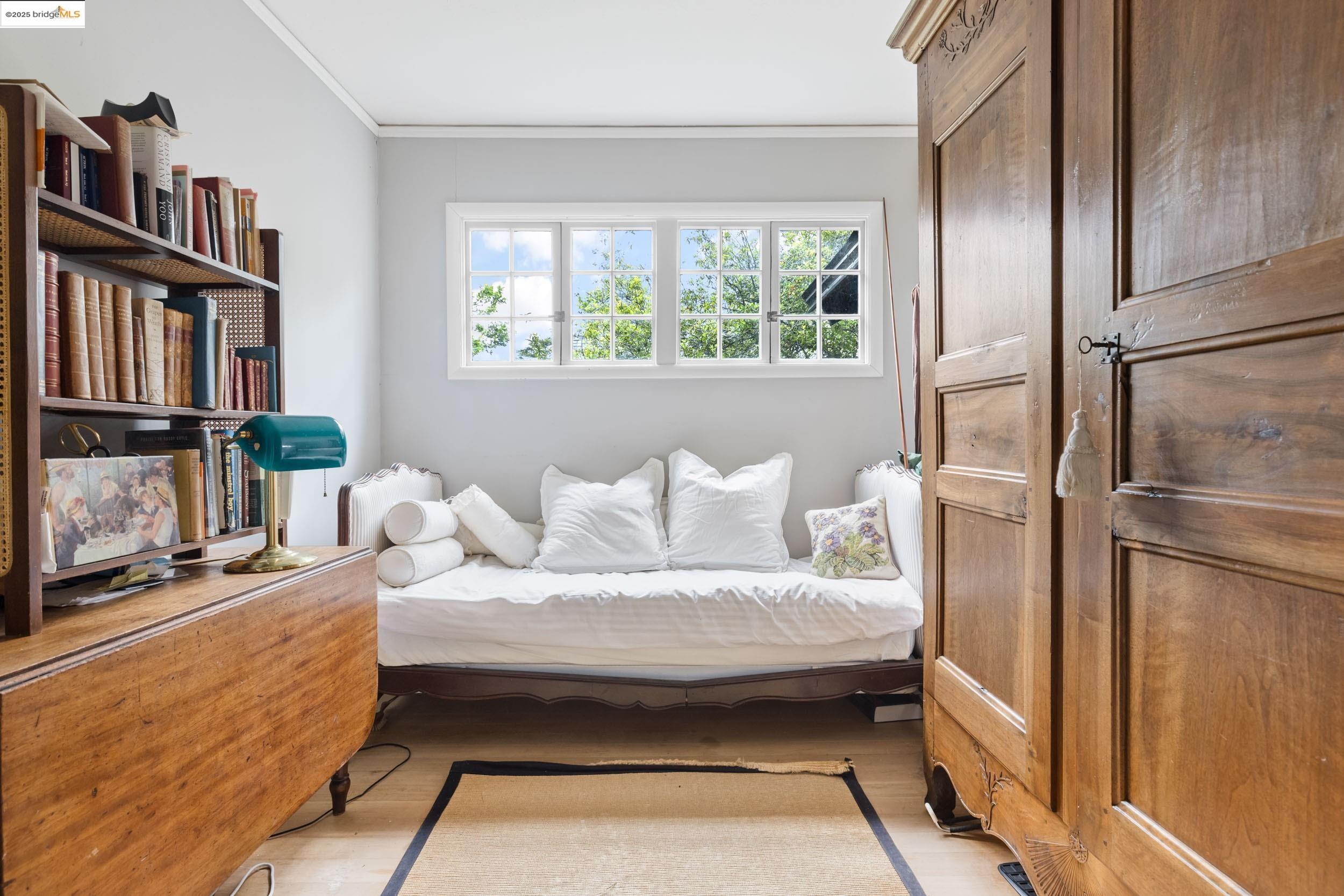 Detail Gallery Image 28 of 33 For 108 Bonita Ave, Piedmont,  CA 94611 - 4 Beds | 3 Baths