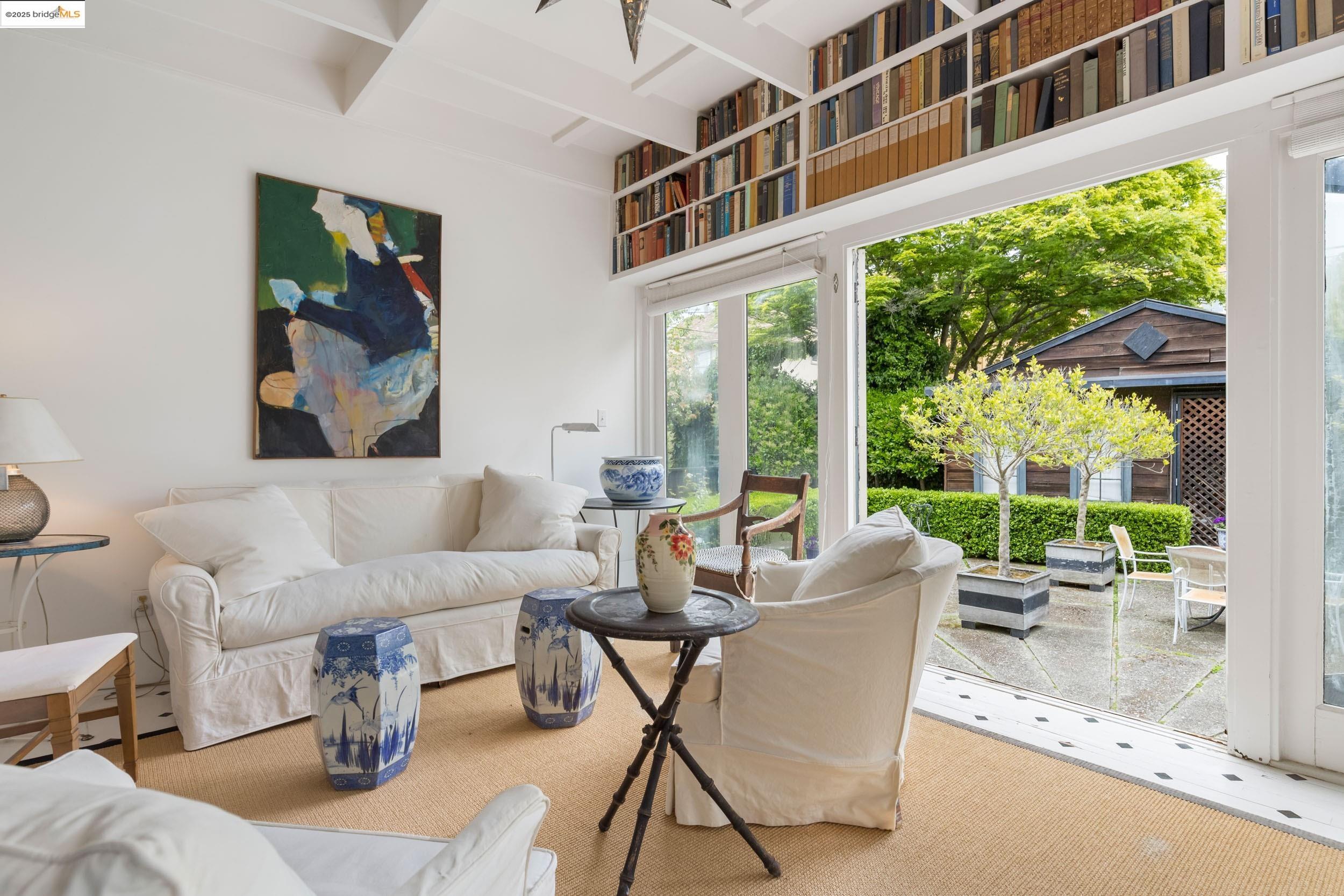 Detail Gallery Image 10 of 33 For 108 Bonita Ave, Piedmont,  CA 94611 - 4 Beds | 3 Baths