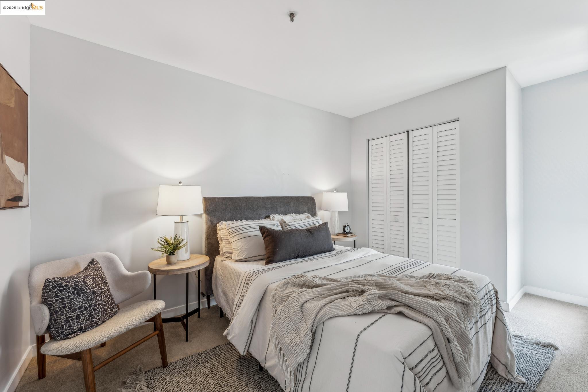 Detail Gallery Image 48 of 60 For 1007 41st Street #422,  Oakland,  CA 94608-3777 - 2 Beds | 1/1 Baths