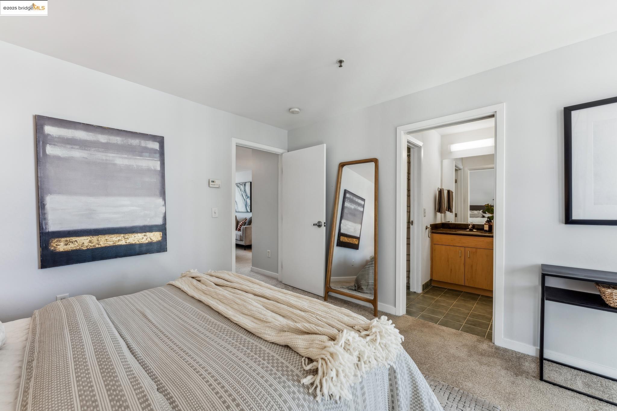 Detail Gallery Image 56 of 60 For 1007 41st Street #422,  Oakland,  CA 94608-3777 - 2 Beds | 1/1 Baths