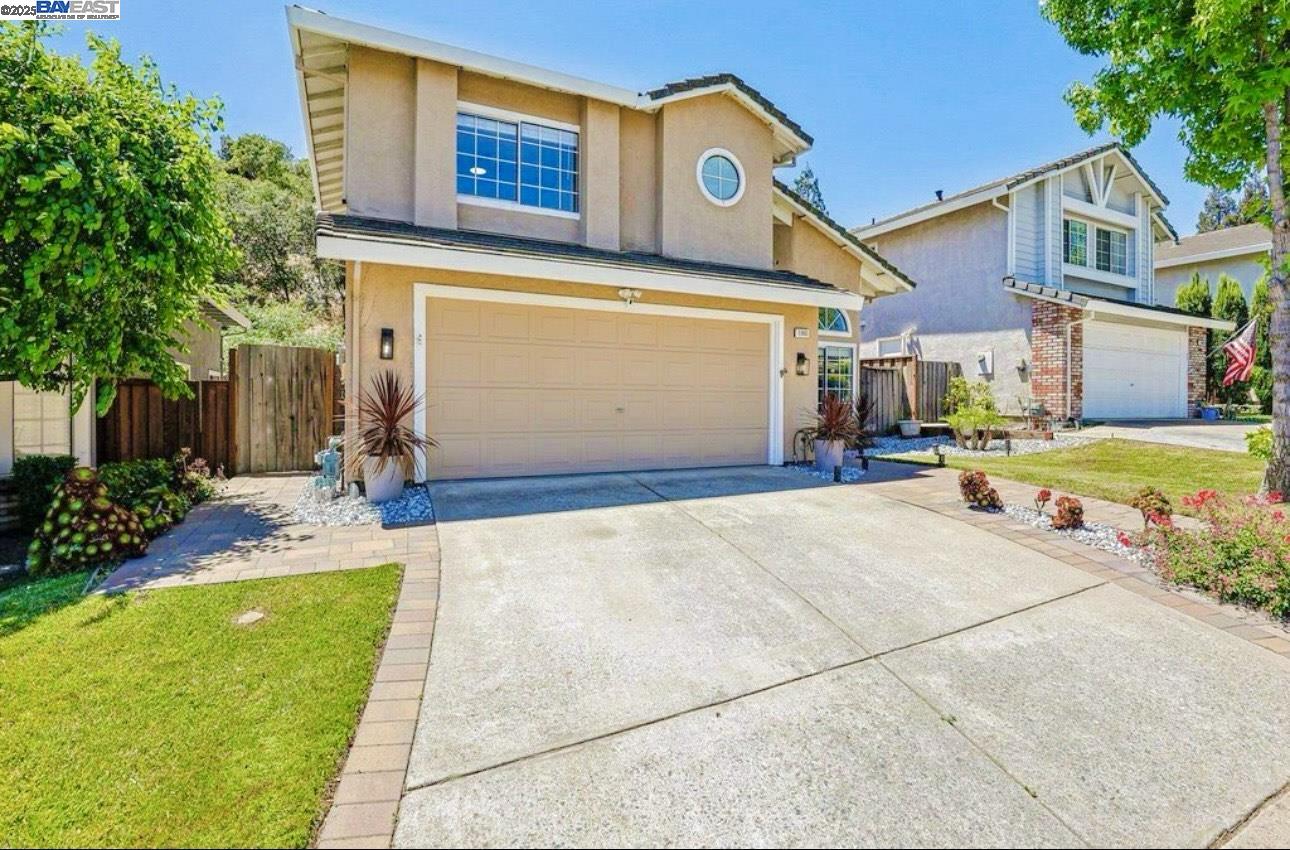 Detail Gallery Image 3 of 32 For 1060 Green Point Ct, Concord,  CA 94521 - 3 Beds | 2/1 Baths