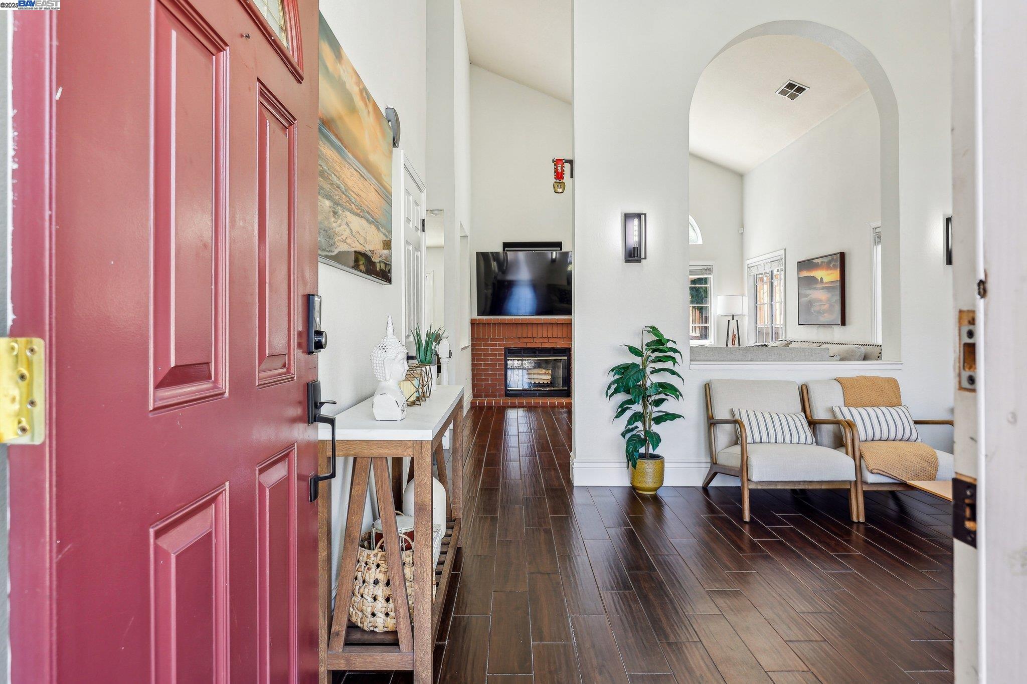 Detail Gallery Image 5 of 32 For 1060 Green Point Ct, Concord,  CA 94521 - 3 Beds | 2/1 Baths