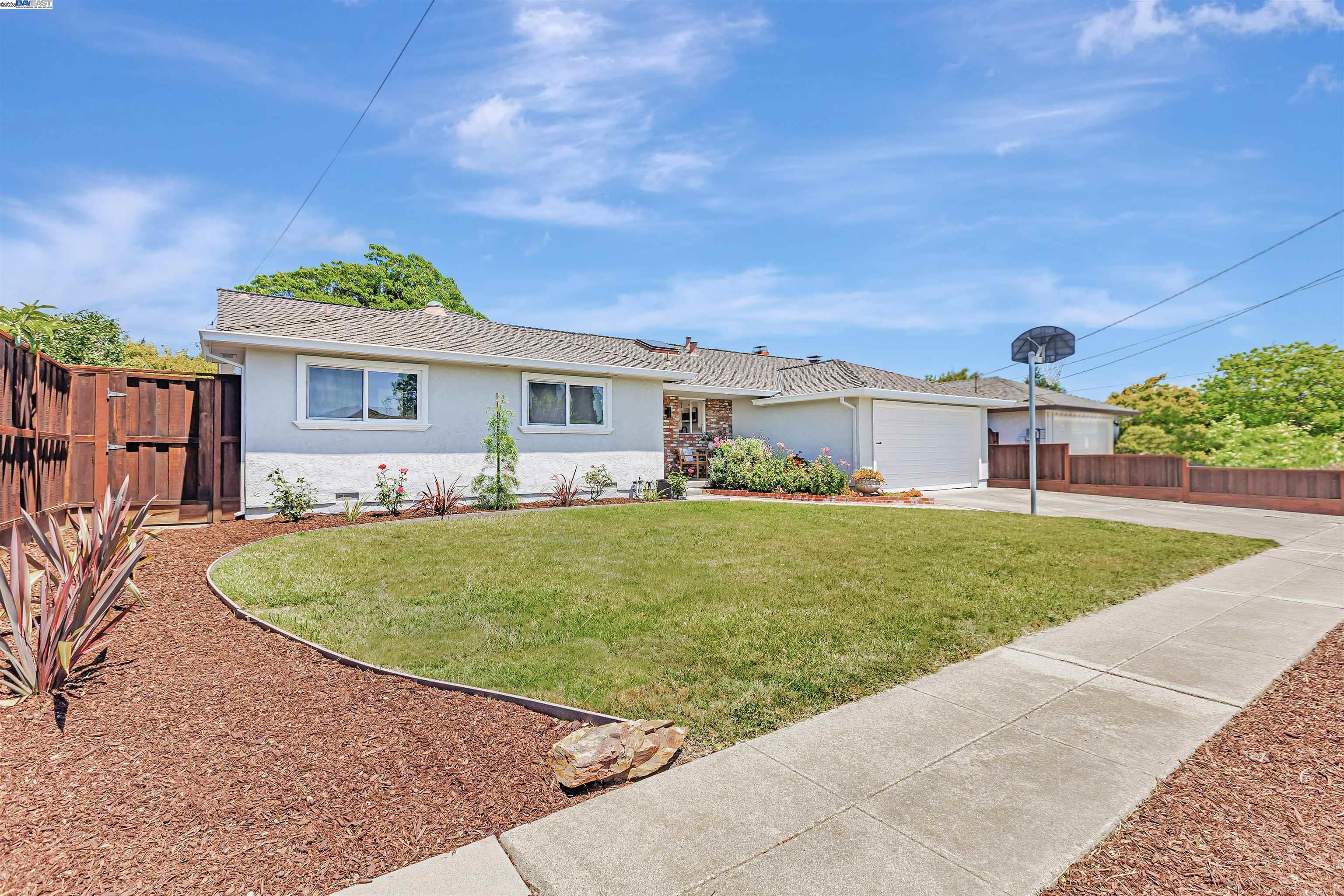 Detail Gallery Image 1 of 46 For 37972 Ballard Dr, Fremont,  CA 94536 - 3 Beds | 2 Baths