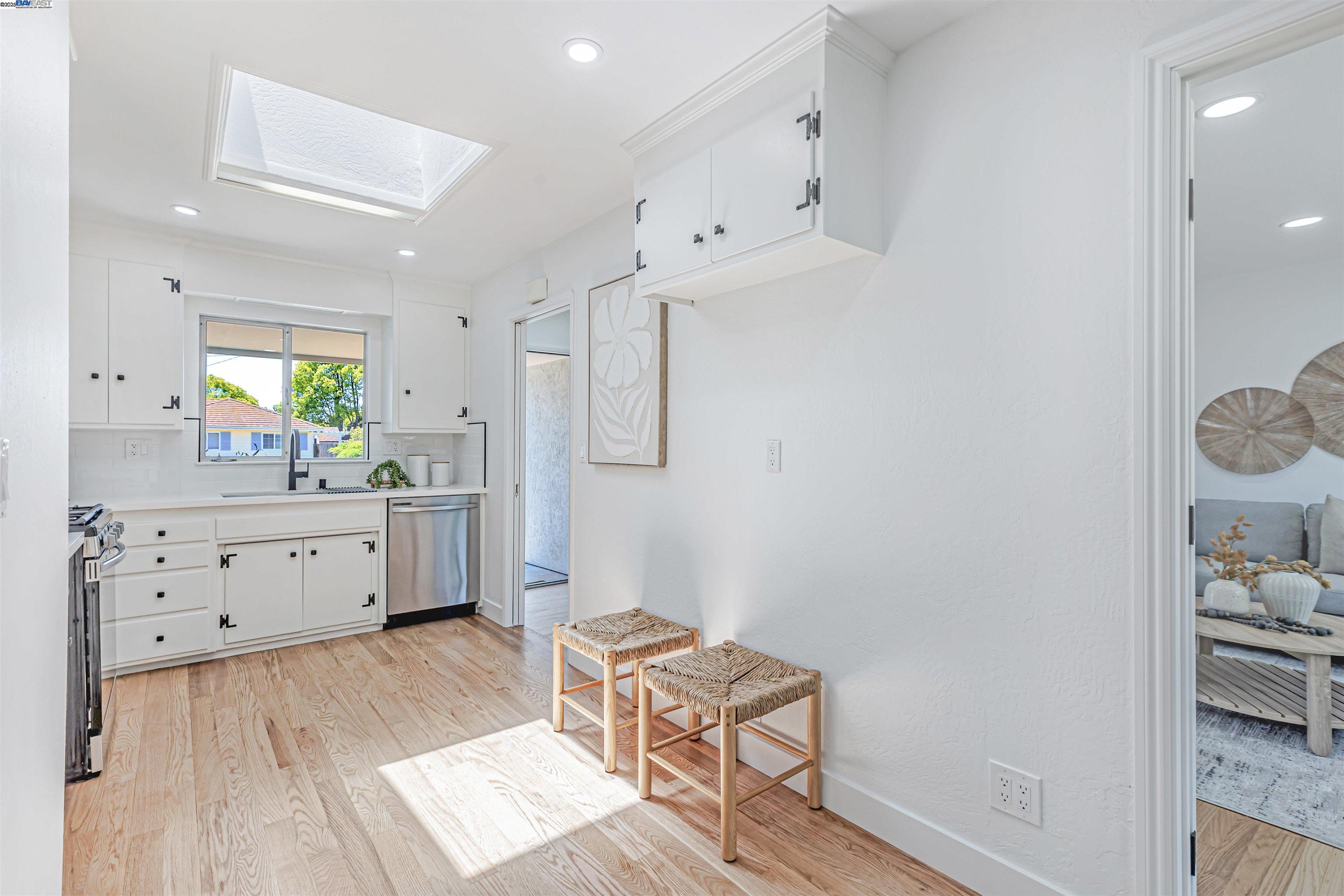 Detail Gallery Image 19 of 46 For 37972 Ballard Dr, Fremont,  CA 94536 - 3 Beds | 2 Baths