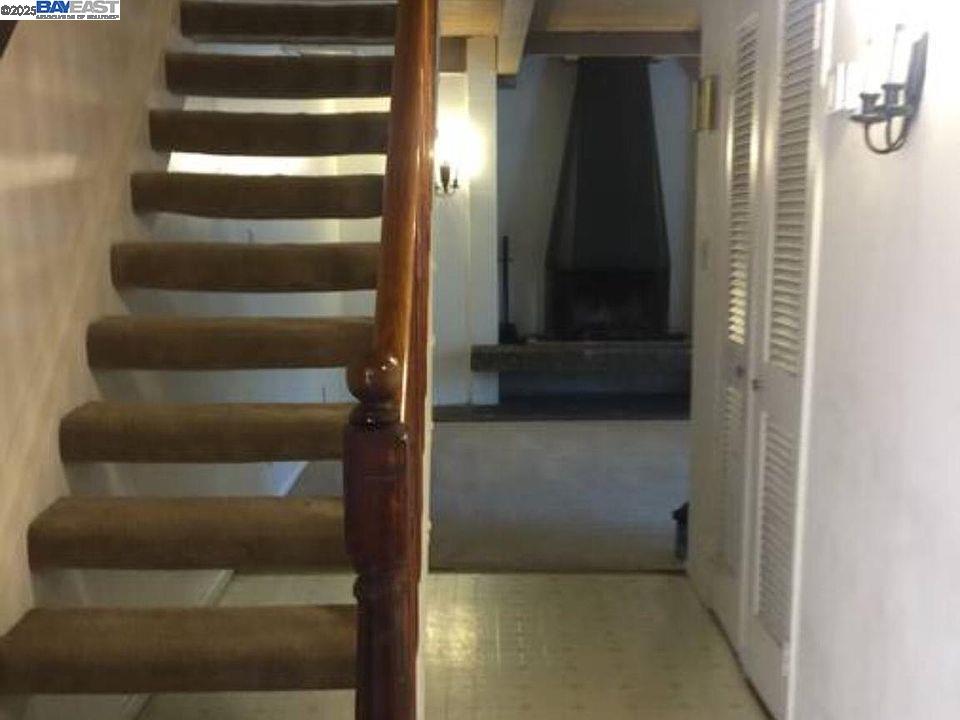 Detail Gallery Image 1 of 12 For 902 F, Davis,  CA 95616 - 3 Beds | 1 Baths