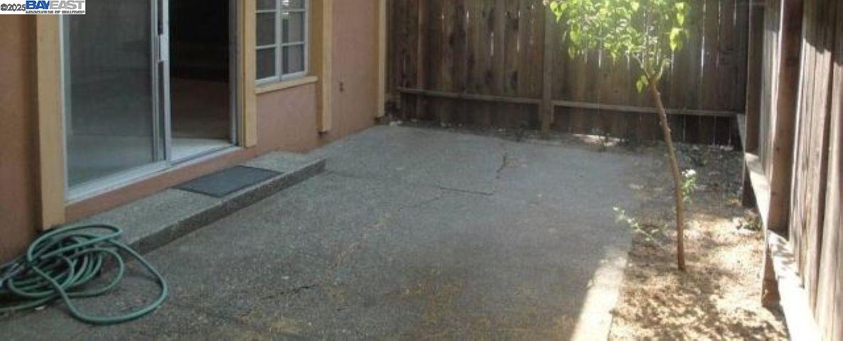 Detail Gallery Image 12 of 12 For 902 F, Davis,  CA 95616 - 3 Beds | 1 Baths