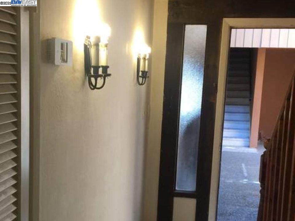 Detail Gallery Image 3 of 12 For 902 F, Davis,  CA 95616 - 3 Beds | 1 Baths