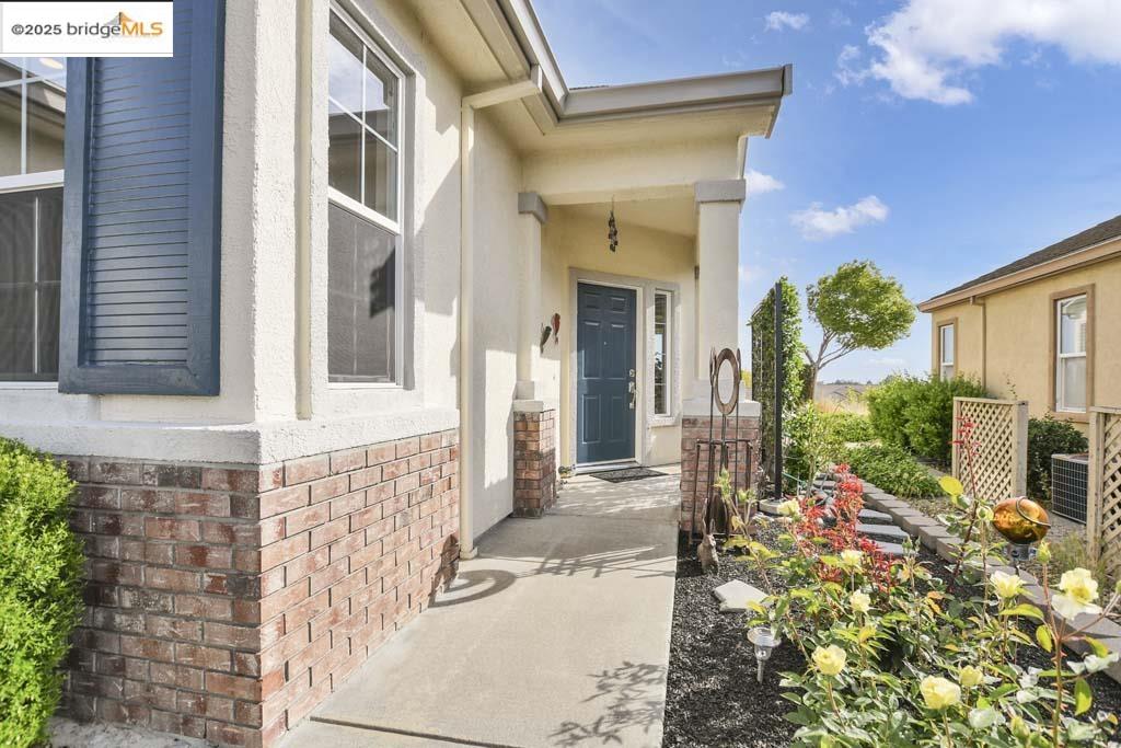 Detail Gallery Image 2 of 33 For 1559 Regent Dr, Brentwood,  CA 94513 - 2 Beds | 2 Baths