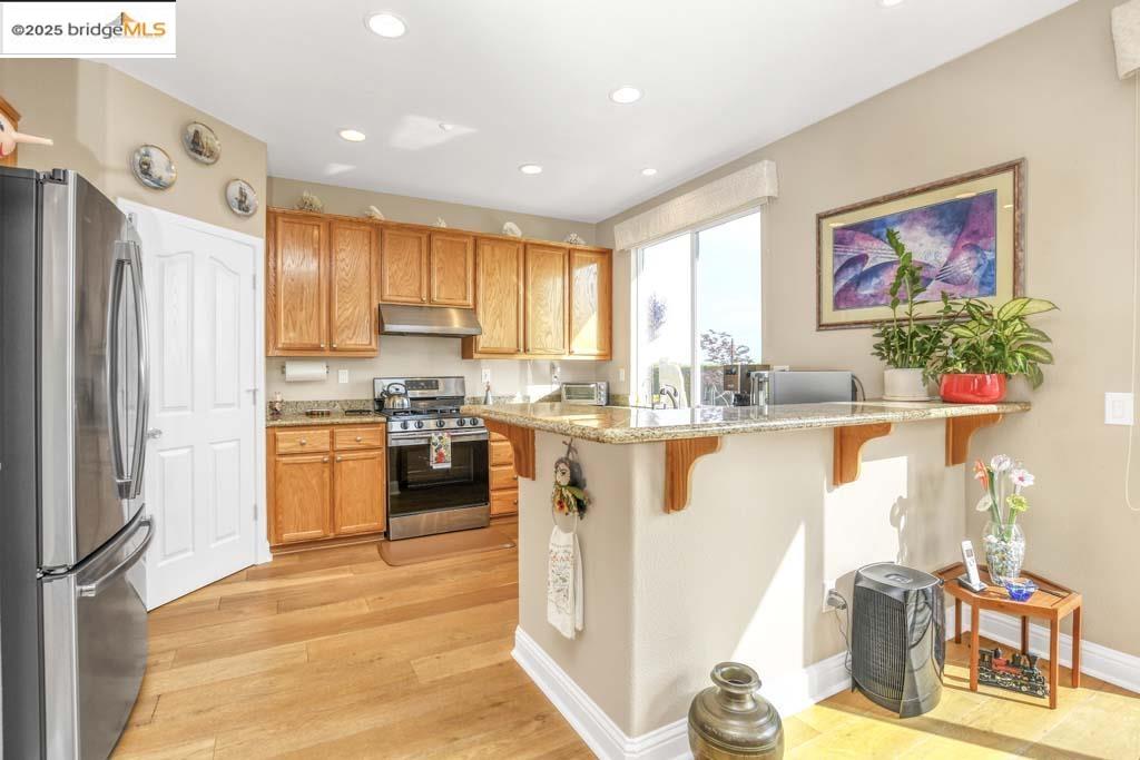 Detail Gallery Image 8 of 33 For 1559 Regent Dr, Brentwood,  CA 94513 - 2 Beds | 2 Baths