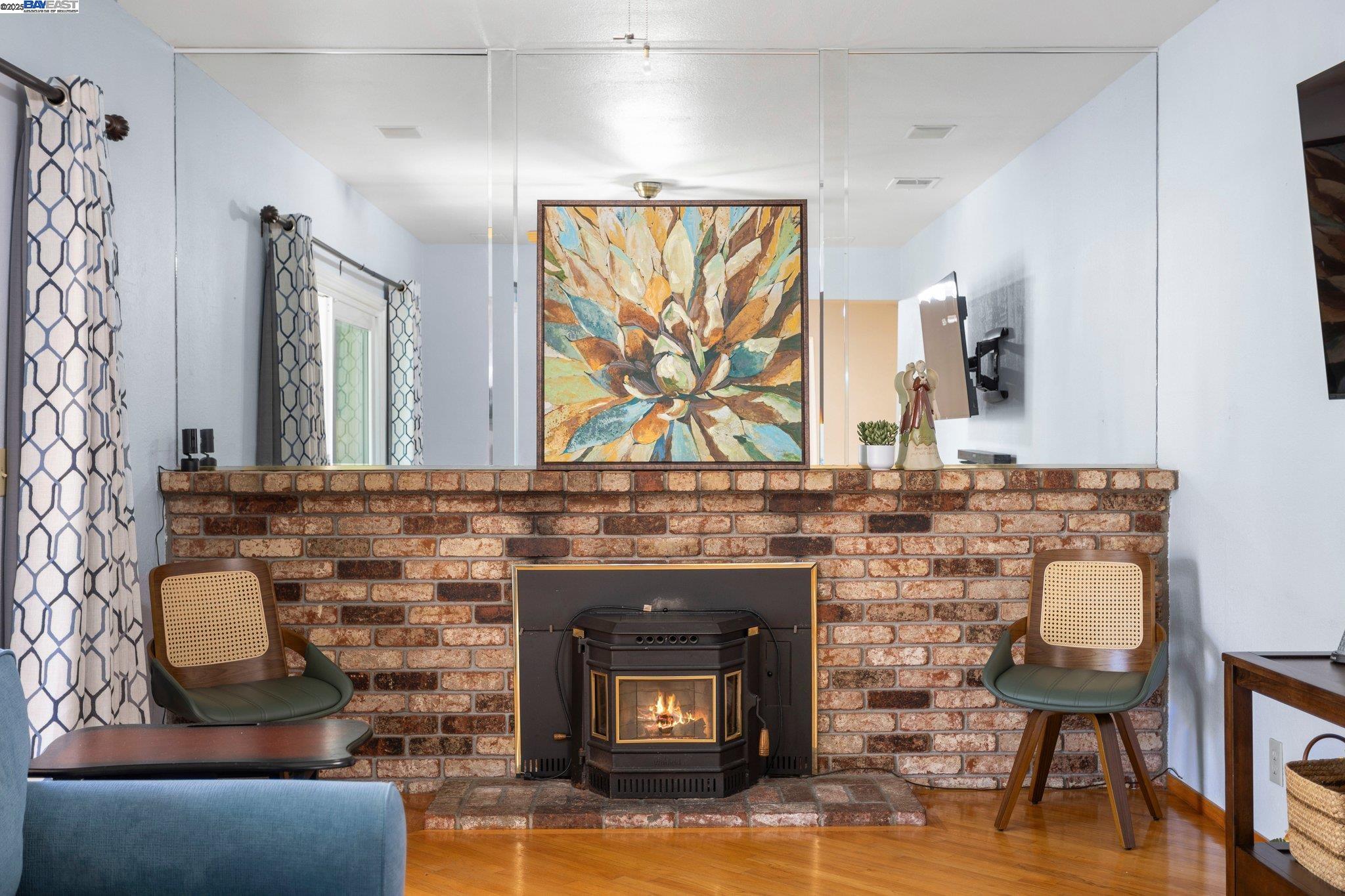 Detail Gallery Image 17 of 44 For 3158 Warwick Rd, Fremont,  CA 94555 - 4 Beds | 2 Baths