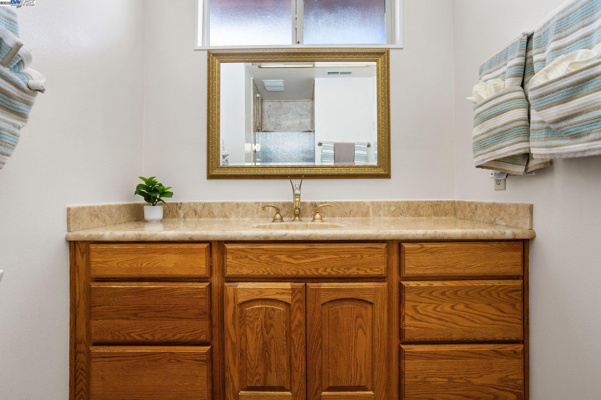 Detail Gallery Image 22 of 44 For 3158 Warwick Rd, Fremont,  CA 94555 - 4 Beds | 2 Baths